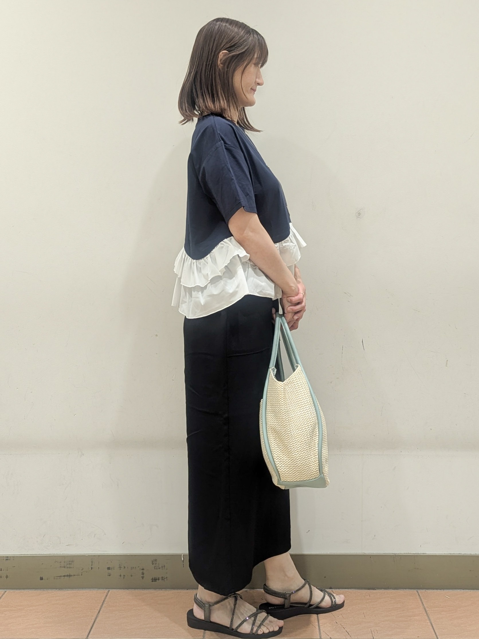 Miさんの「OPAQUE.CLIP｜裾フリルドッキングTシャツ【洗濯機OK】」を使ったコーディネート