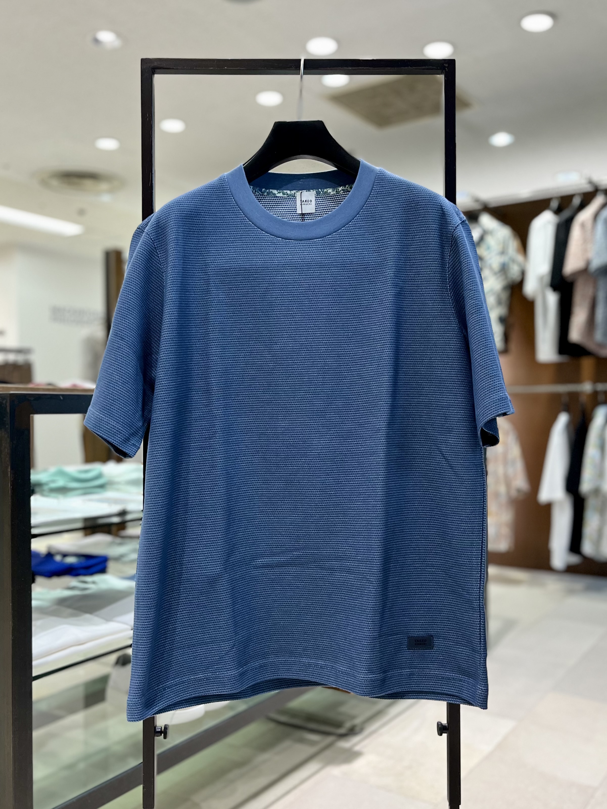 uedaさんの「TAKEO KIKUCHI｜【抗菌防臭】ステイフレッシュ Tシャツ」を使ったコーディネート