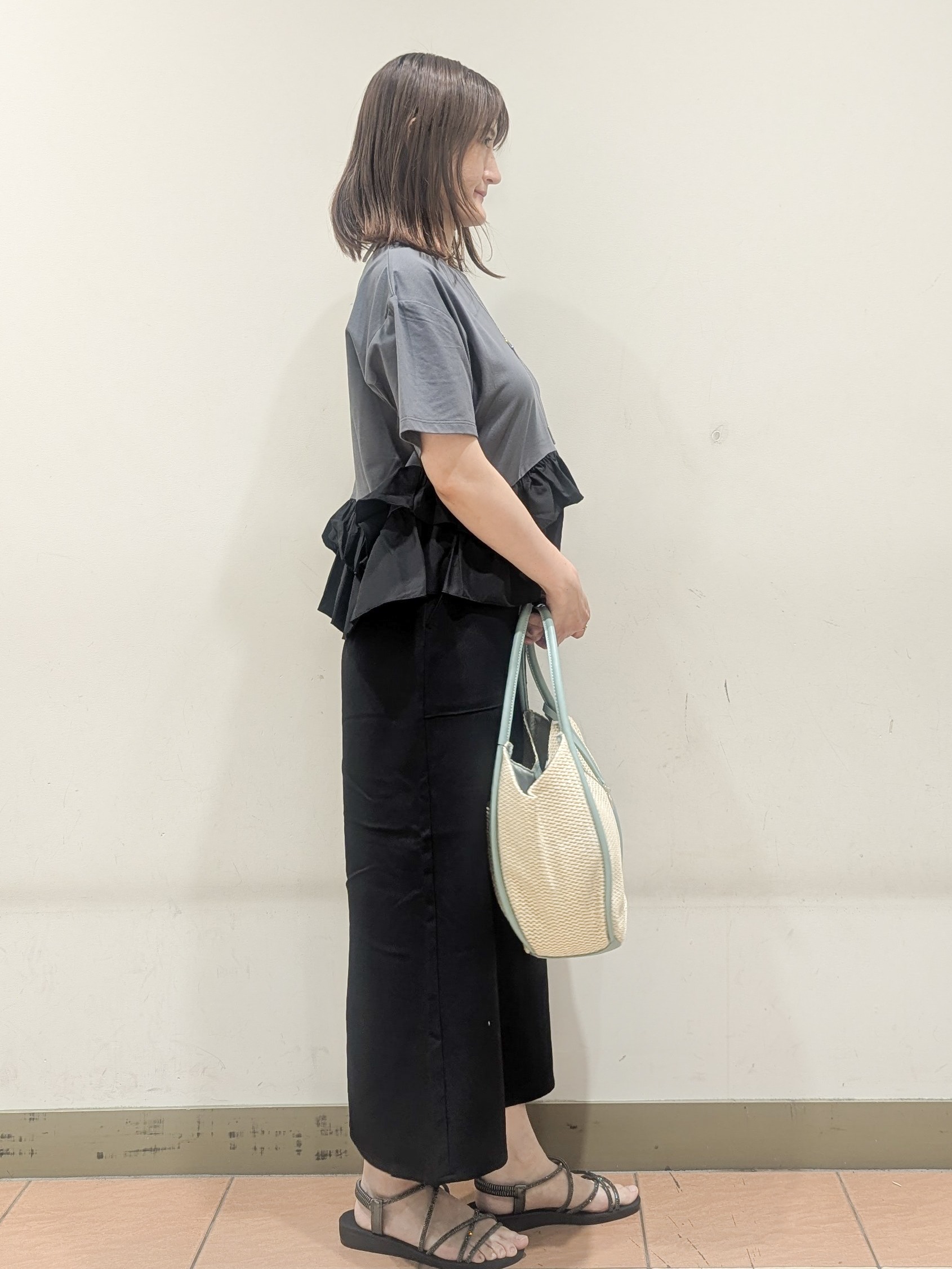 Miさんの「OPAQUE.CLIP｜裾フリルドッキングTシャツ【洗濯機OK】」を使ったコーディネート