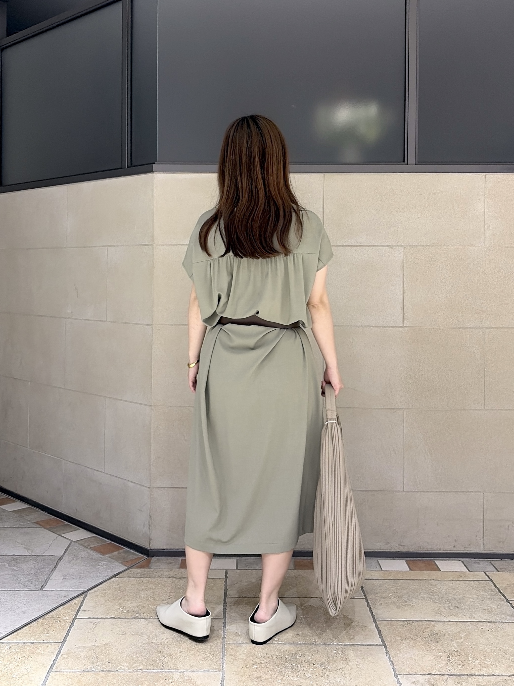 よねさんの「INDIVI｜Comfy SET UP｜スキッパーワンピース【通勤／接触冷感／UVカット】」を使ったコーディネート