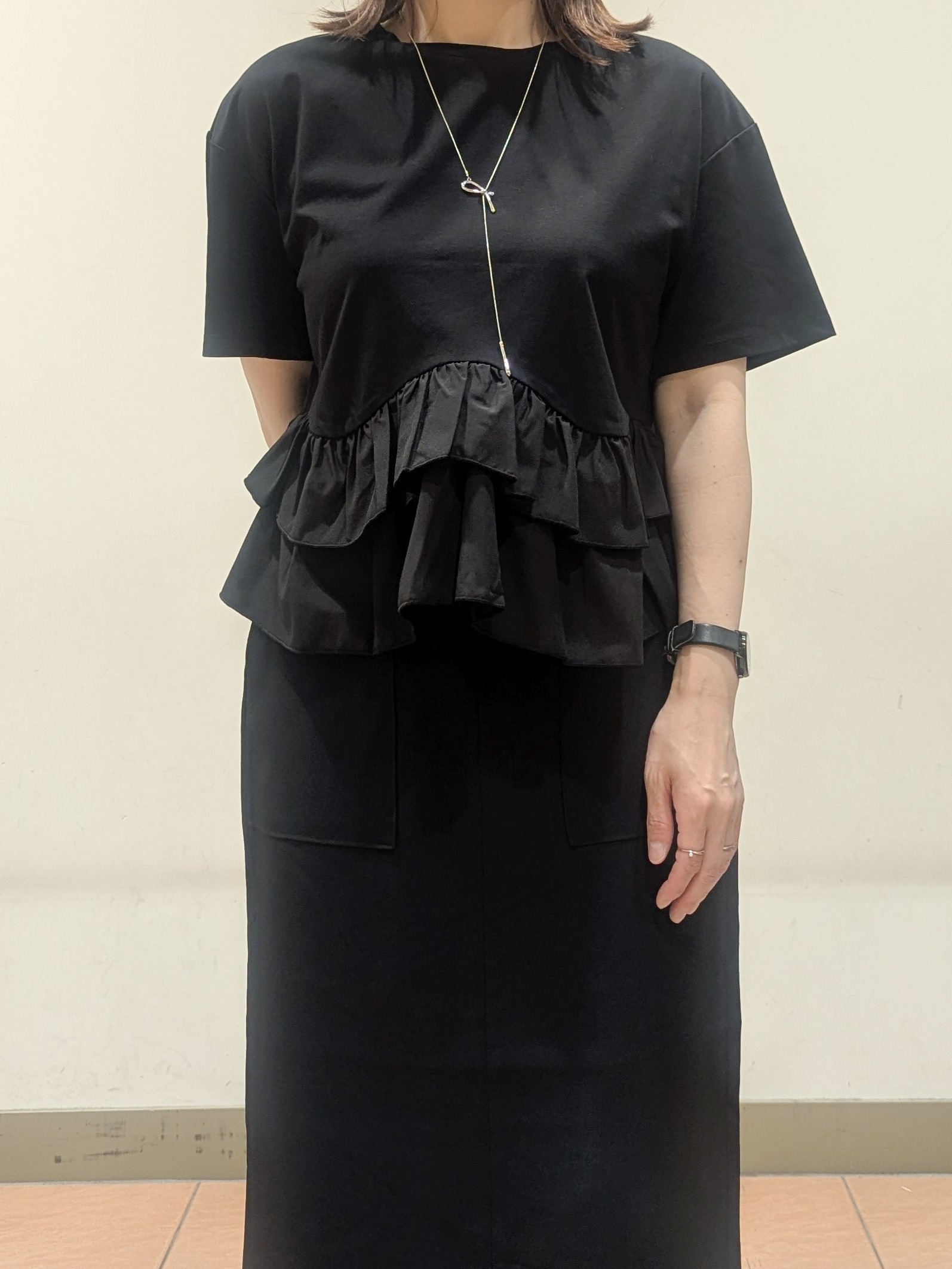 Miさんの「OPAQUE.CLIP｜裾フリルドッキングTシャツ【洗濯機OK】」を使ったコーディネート
