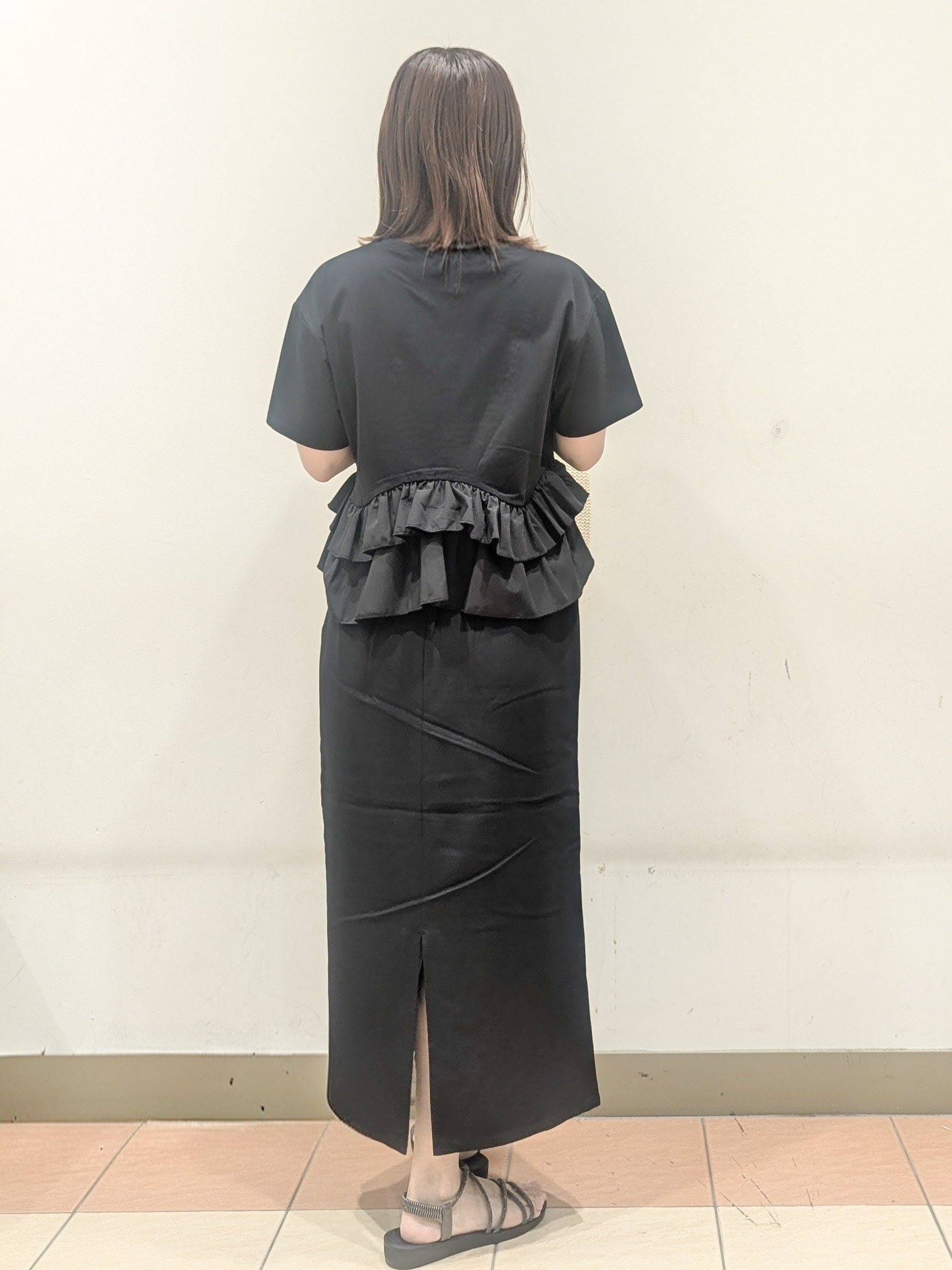 Miさんの「OPAQUE.CLIP｜裾フリルドッキングTシャツ【洗濯機OK】」を使ったコーディネート