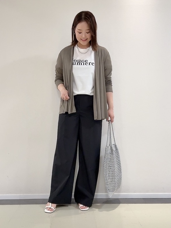YUIさんの「UNTITLED｜【接触冷感/UVカット/遮熱機能】フライスジャージカーディガン」を使ったコーディネート