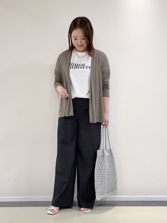 YUIさんの「UNTITLED｜【接触冷感/UVカット/遮熱機能】フライスジャージカーディガン」を使ったコーディネート