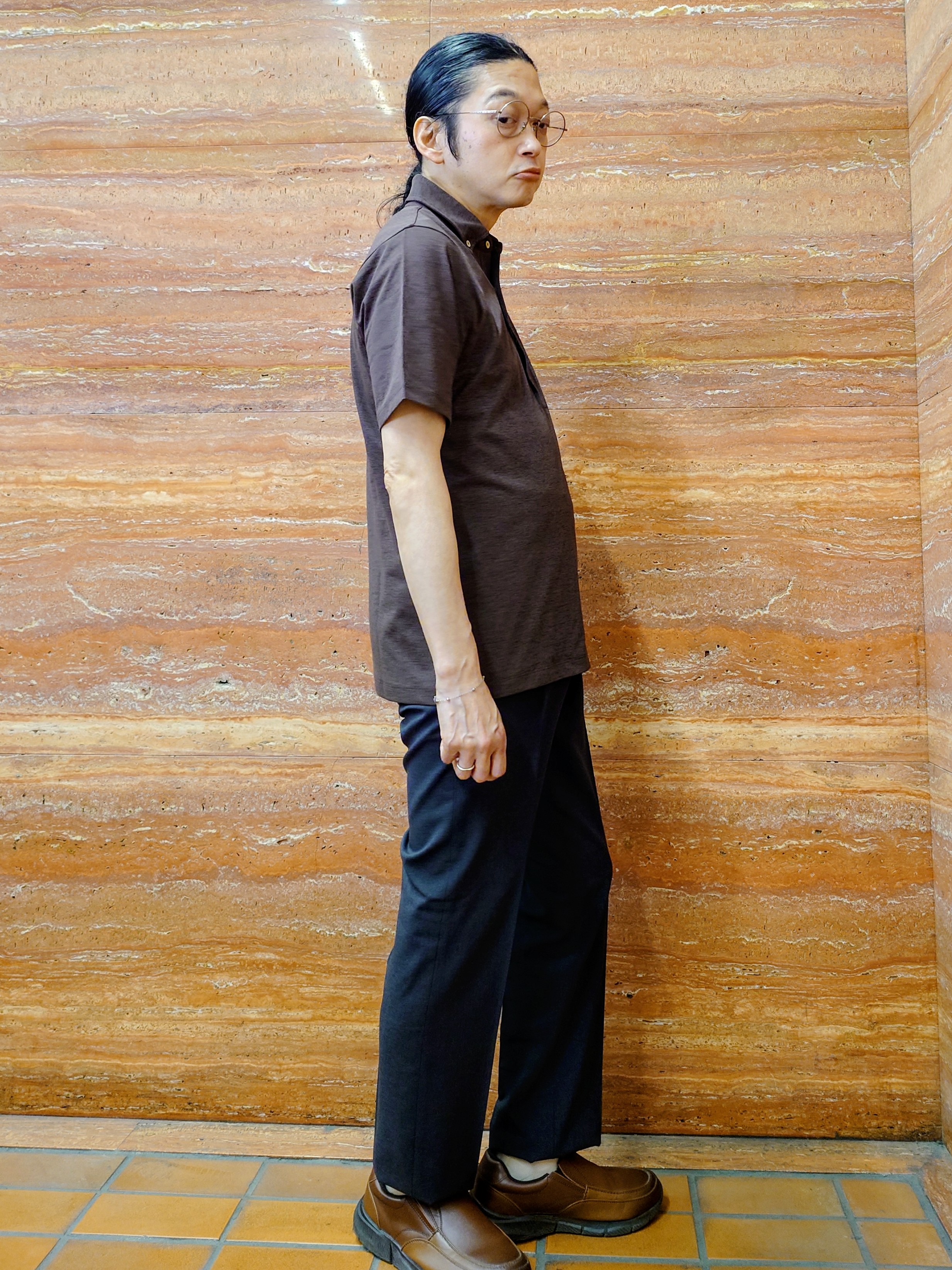 かしげるさんの「TAKEO KIKUCHI｜【汗染み軽減/接触冷感】ビズ ポロシャツ」を使ったコーディネート