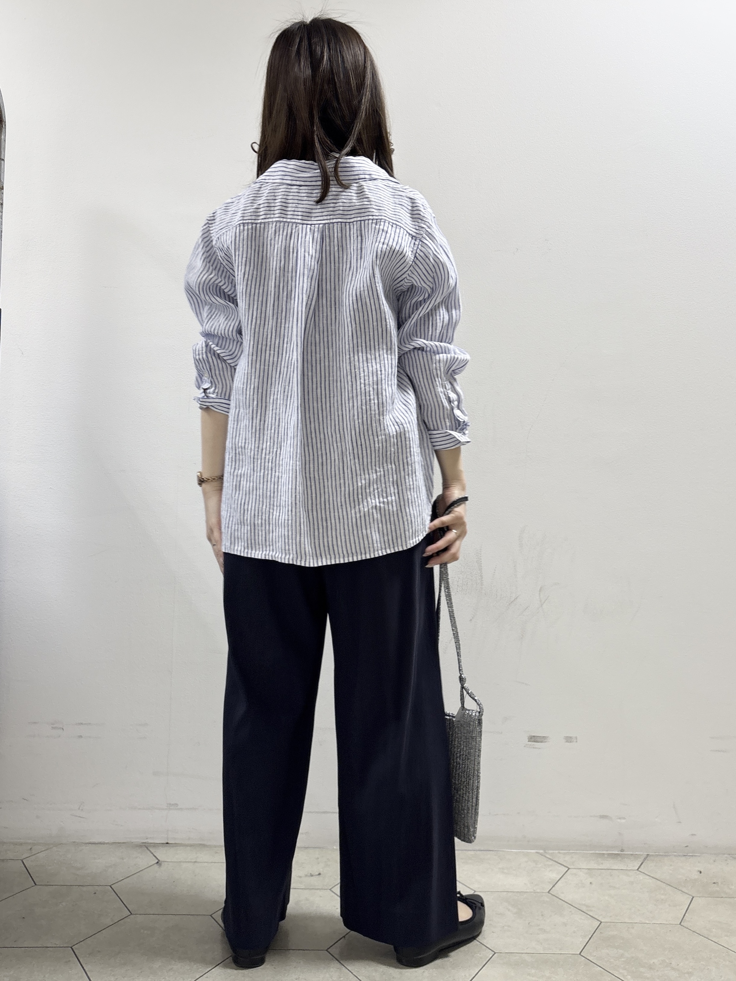 kahoさんの「INDIVI｜【接触冷感／2WAY】カシュクールリネンシャツ」を使ったコーディネート