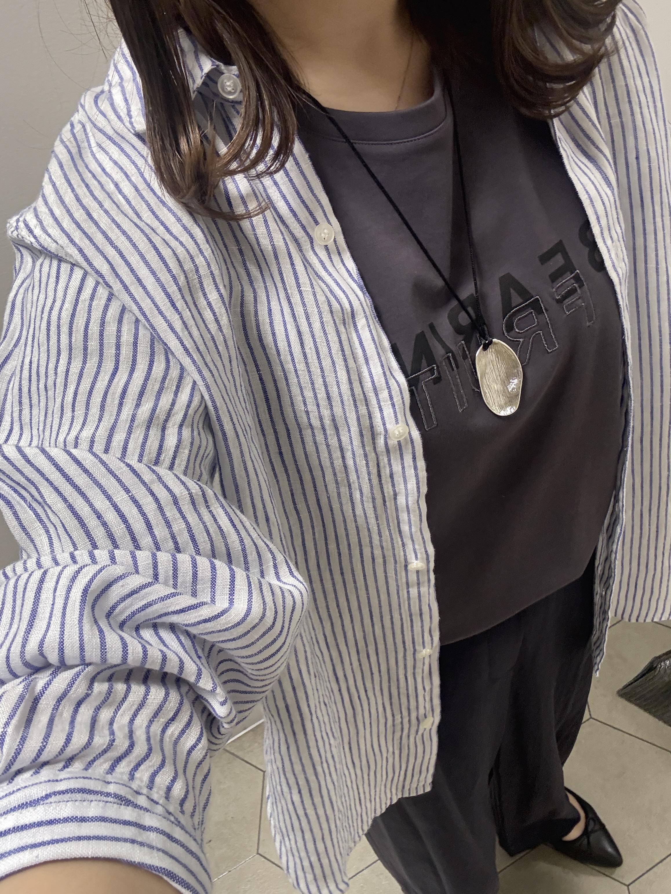kahoさんの「INDIVI｜【接触冷感／2WAY】カシュクールリネンシャツ」を使ったコーディネート