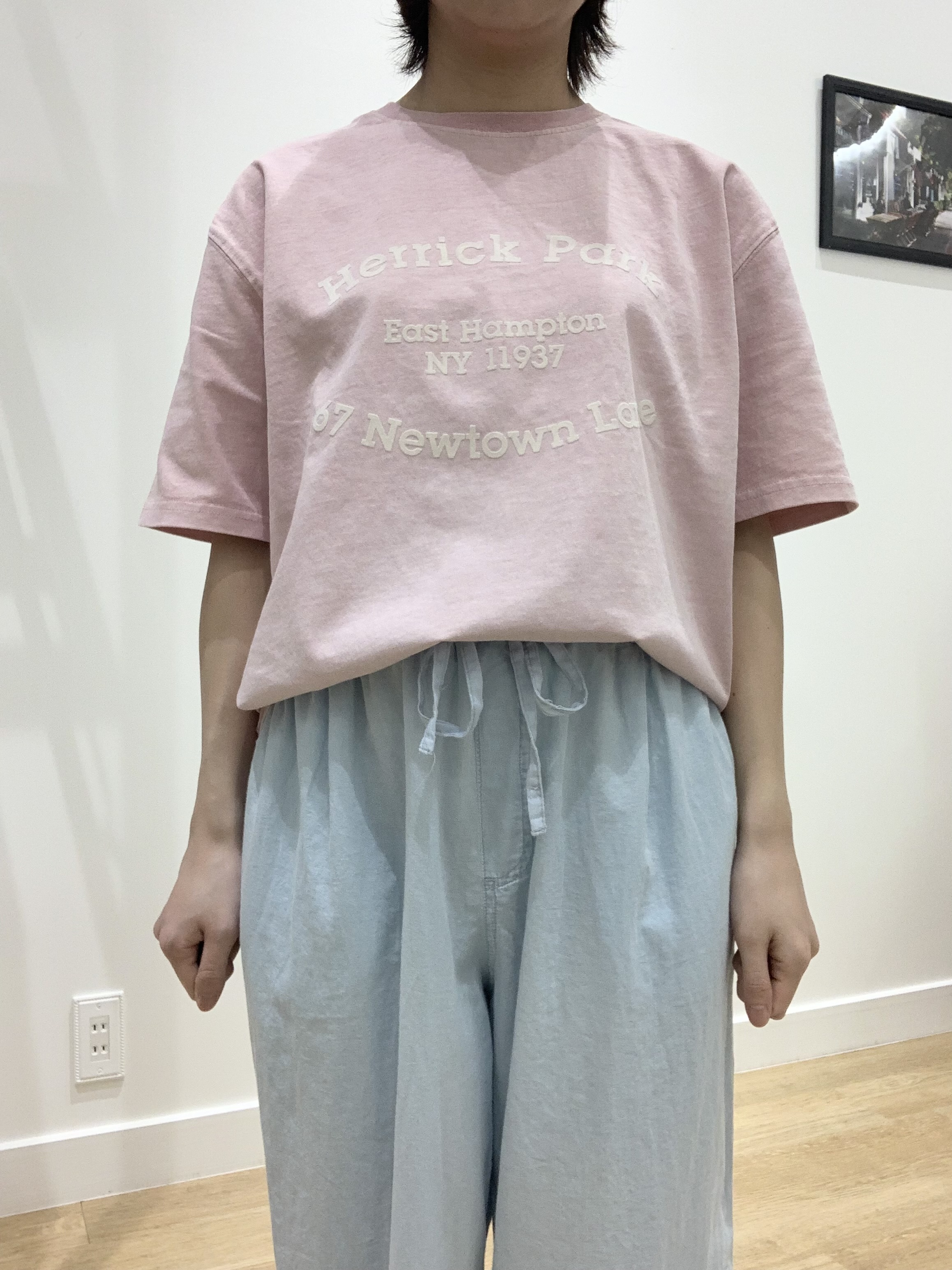 IMARIさんの「Dessin｜【ユニセックス/洗える】ピグメントロゴTシャツ」を使ったコーディネート