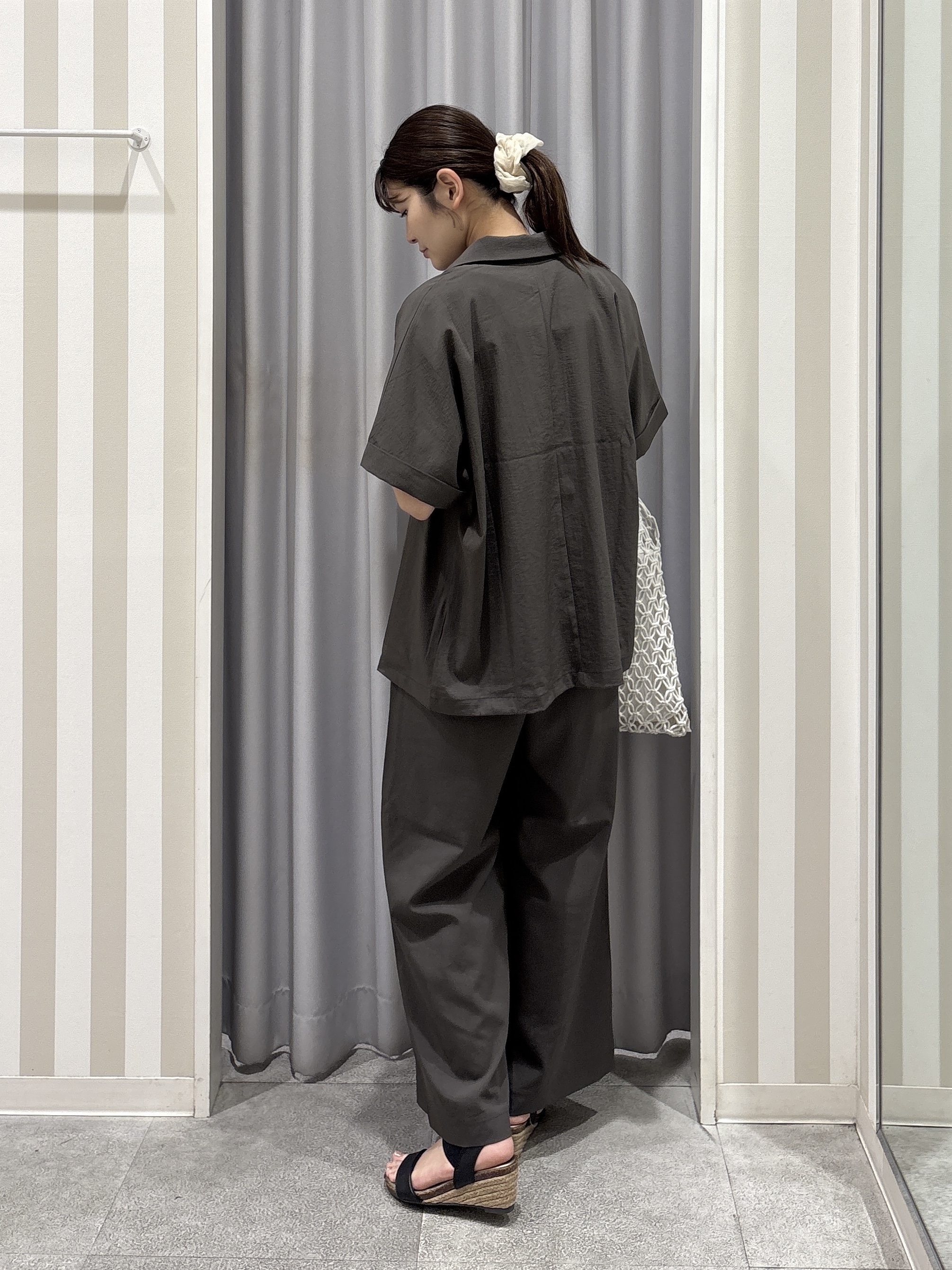 Rikaさんの「SHOO･LA･RUE｜【高レビュー/洗濯機可/セットアップ可】軽凛(かろりん) 半袖ジャケット」を使ったコーディネート