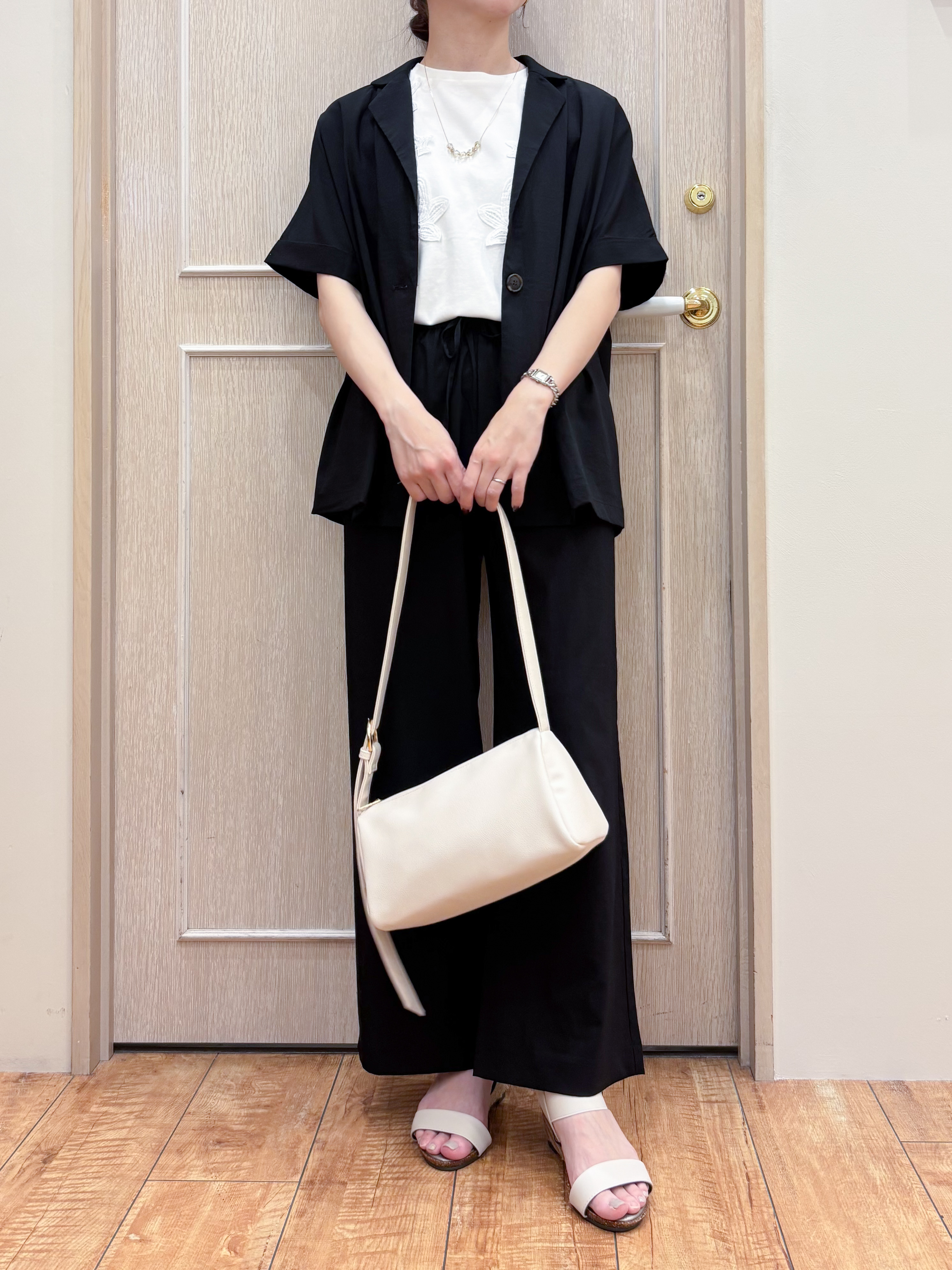 なみさんの「SHOO･LA･RUE｜【高レビュー/洗濯機可/セットアップ可】軽凛(かろりん) 半袖ジャケット」を使ったコーディネート