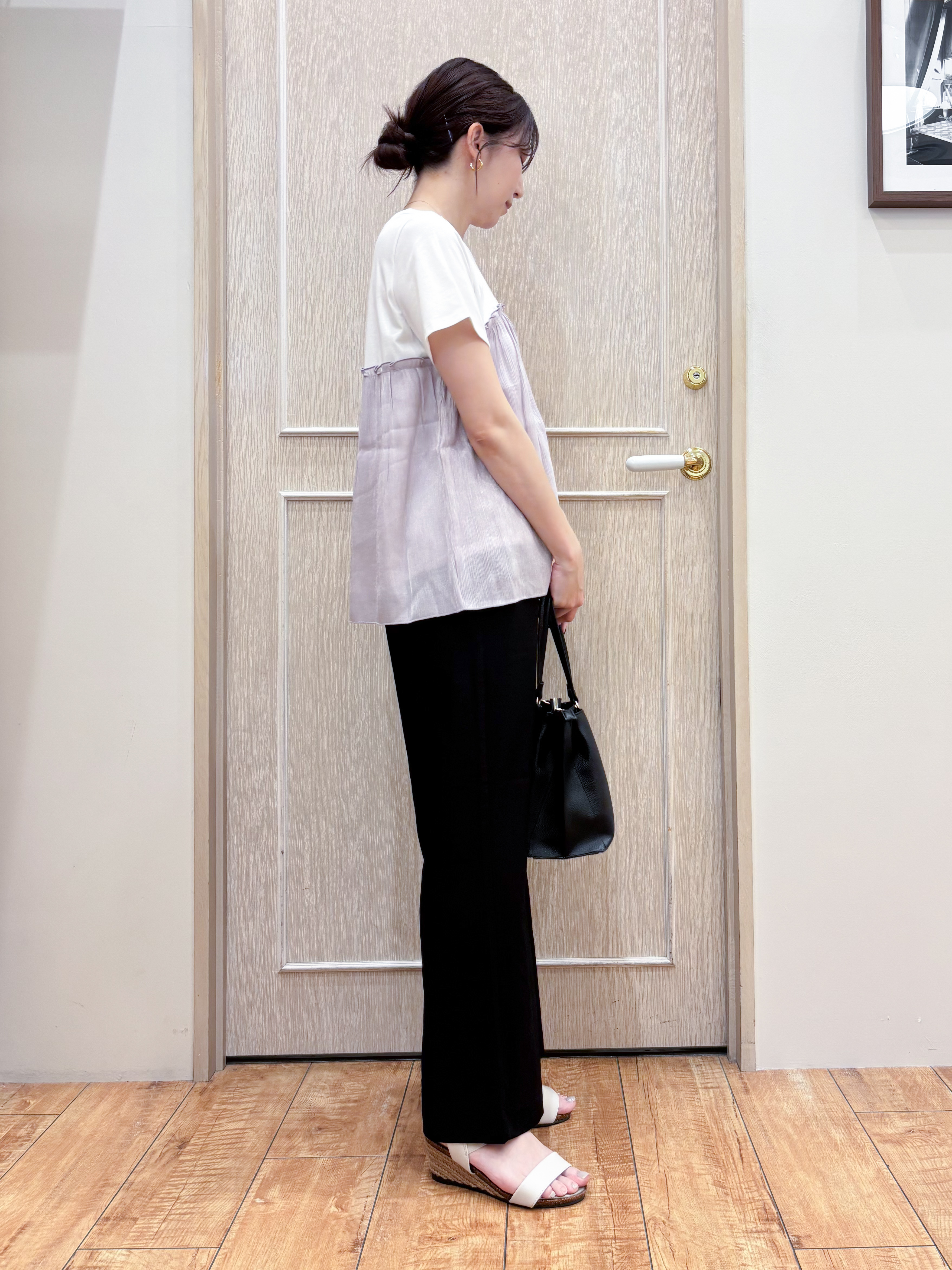 なみさんの「SHOO･LA･RUE｜【体型カバー】1枚でインせず決まる きらきらビスチェ風Tシャツ」を使ったコーディネート