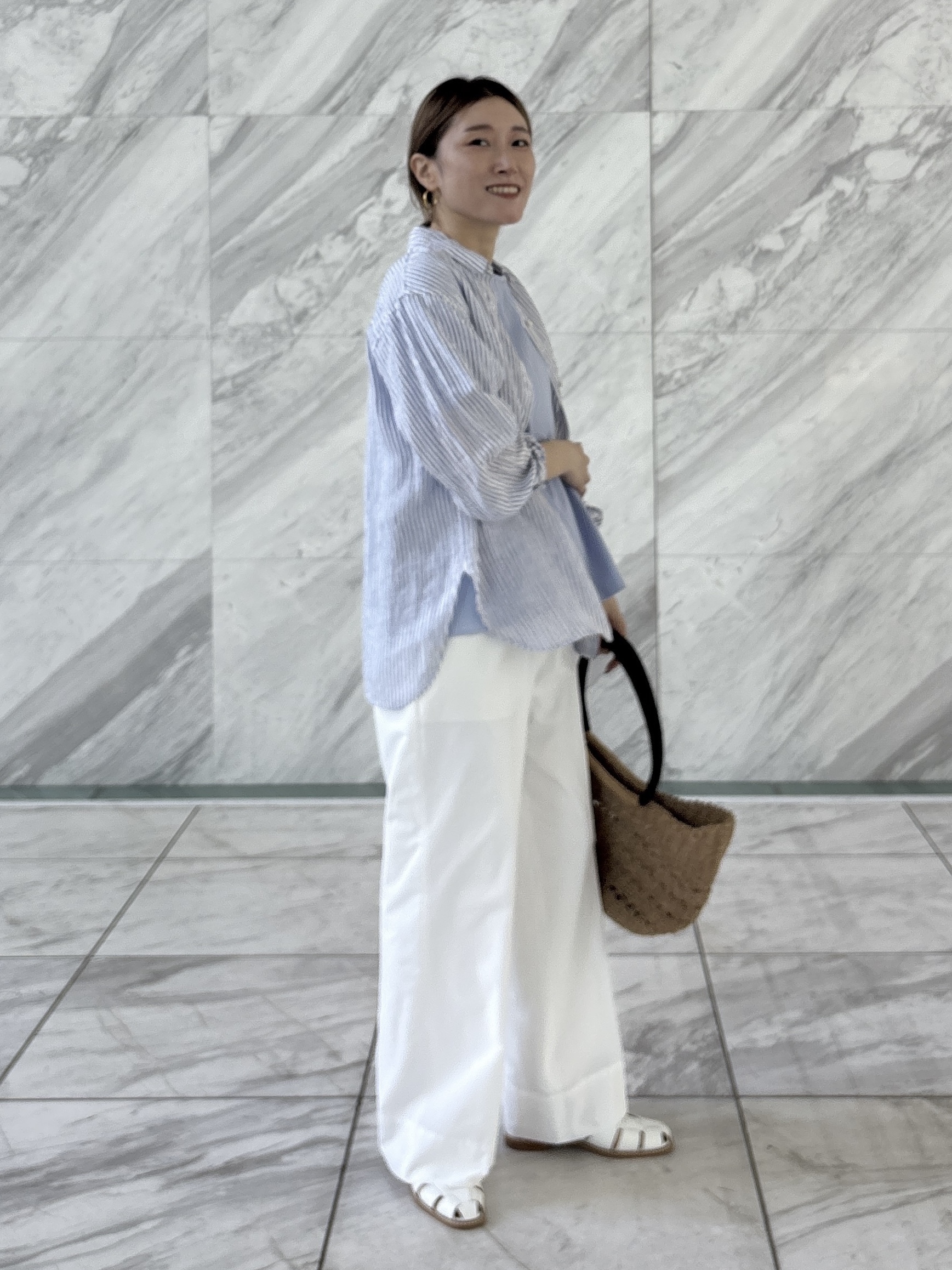 kotakiさんの「INDIVI｜【接触冷感／2WAY】カシュクールリネンシャツ」を使ったコーディネート