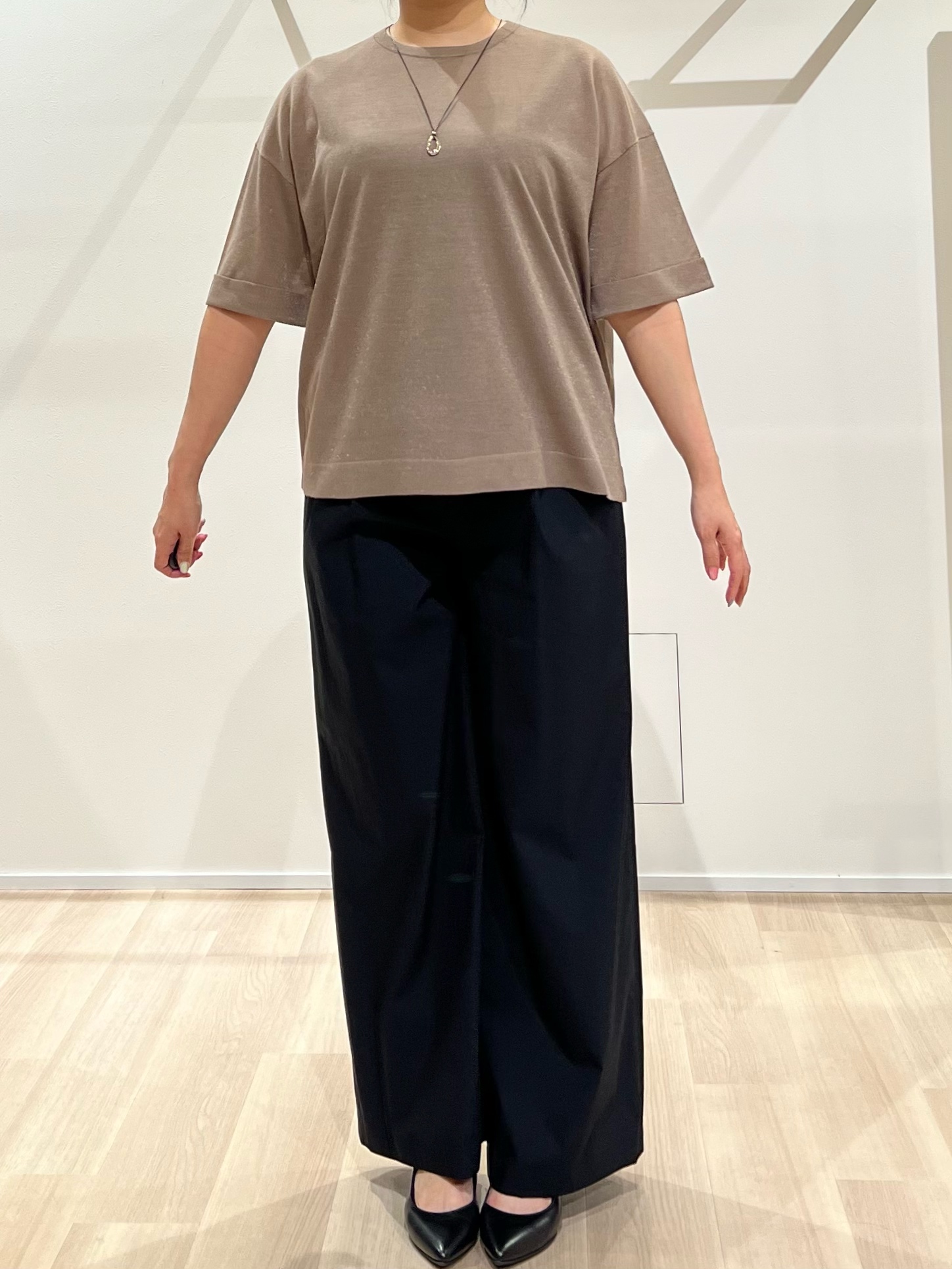 TOMOMIさんの「UNTITLED｜【アンサンブル可/Tシャツ風/ゆったり】リラックスニットトップス」を使ったコーディネート