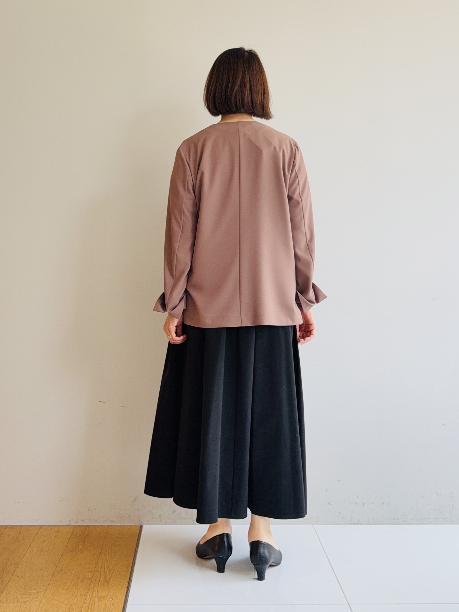 murayamaさんの「INDIVI｜【接触冷感／透湿／着る日傘】ノーカラージャケット」を使ったコーディネート