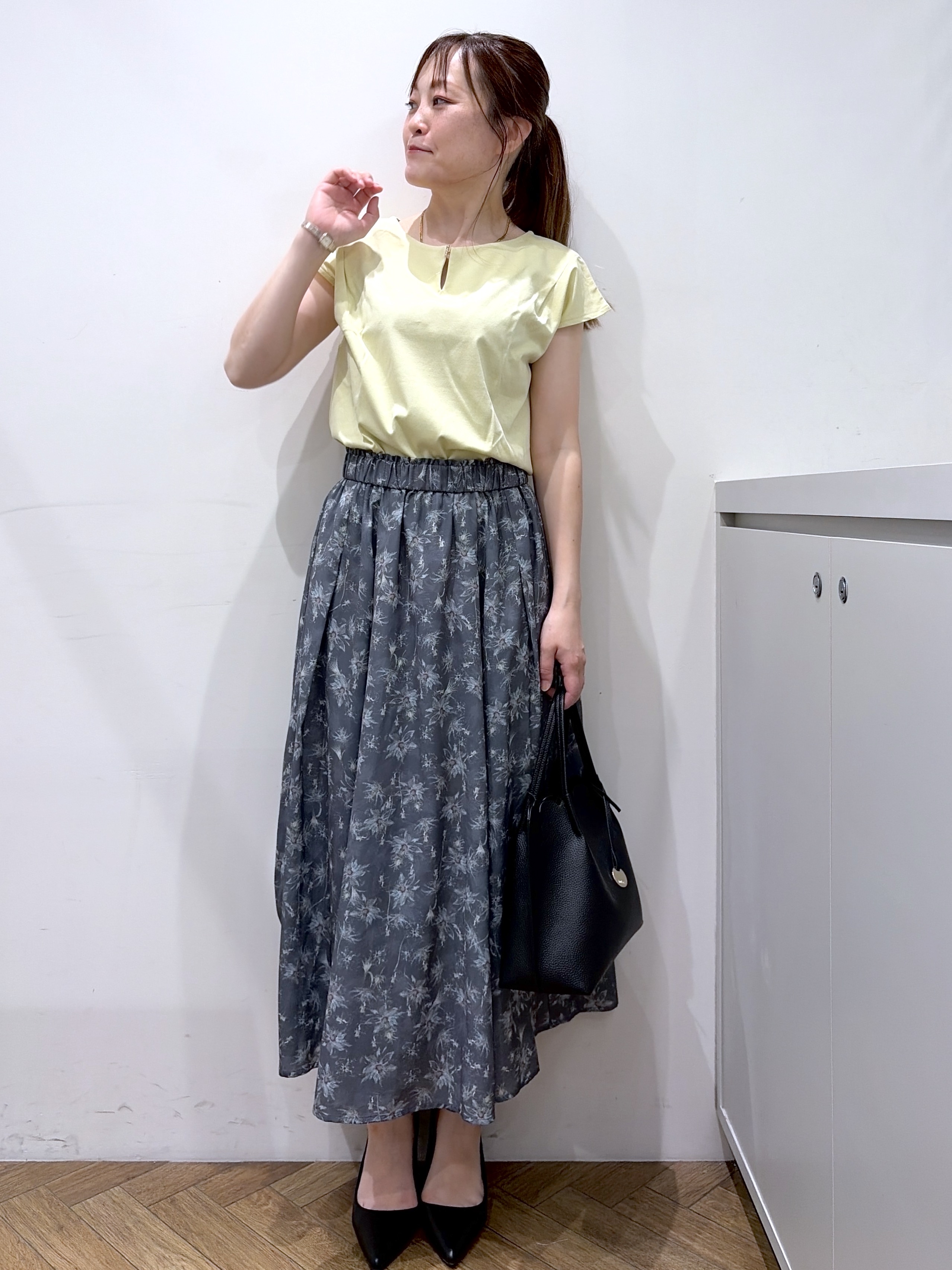 Junさんの「index｜【接触冷感】ビジューキーネックフレンチトップス《UVケア／洗濯機OK／XS～3L／8col》」を使ったコーディネート