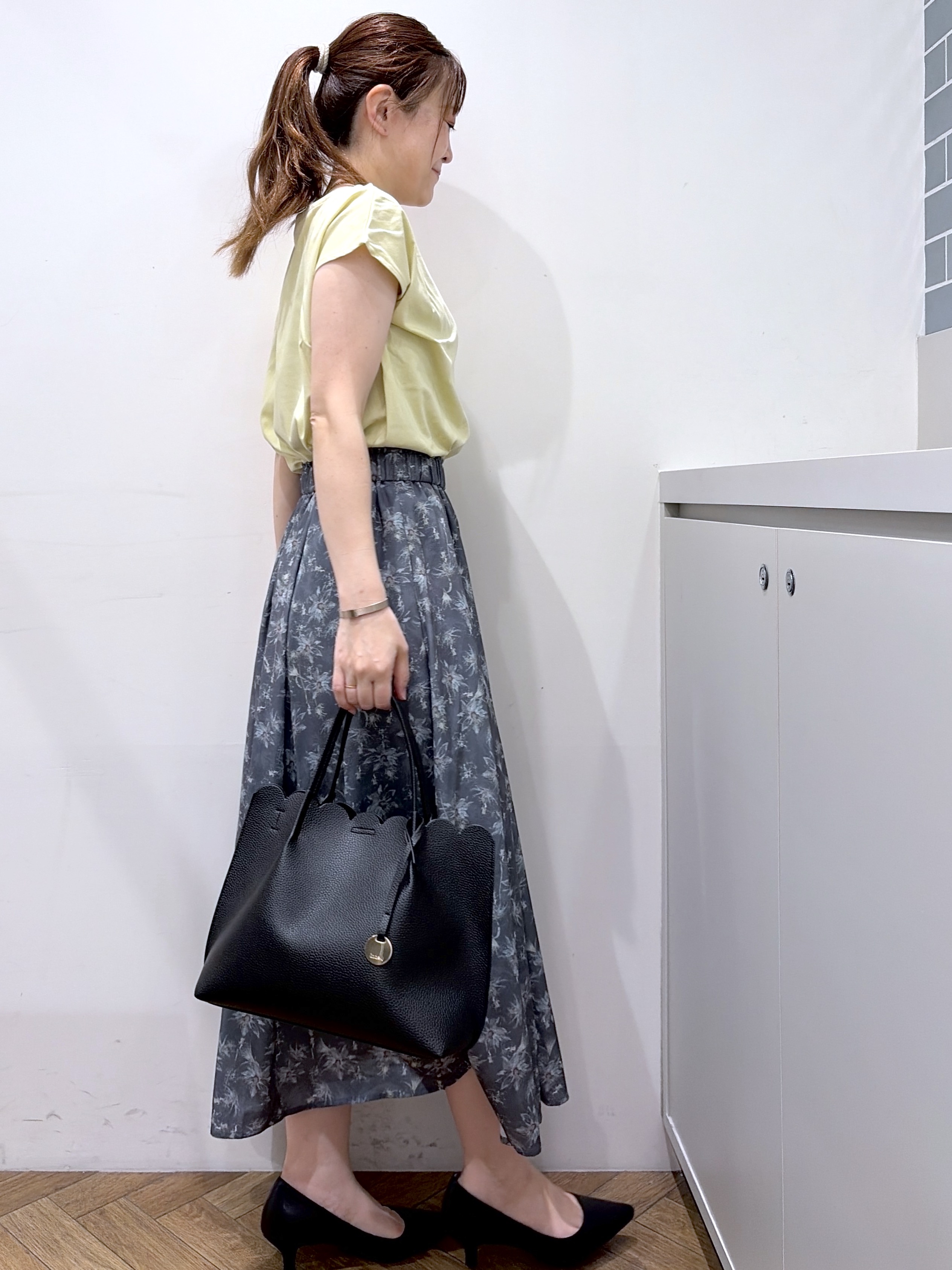 Junさんの「index｜【接触冷感】ビジューキーネックフレンチトップス《UVケア／洗濯機OK／XS～3L／8col》」を使ったコーディネート
