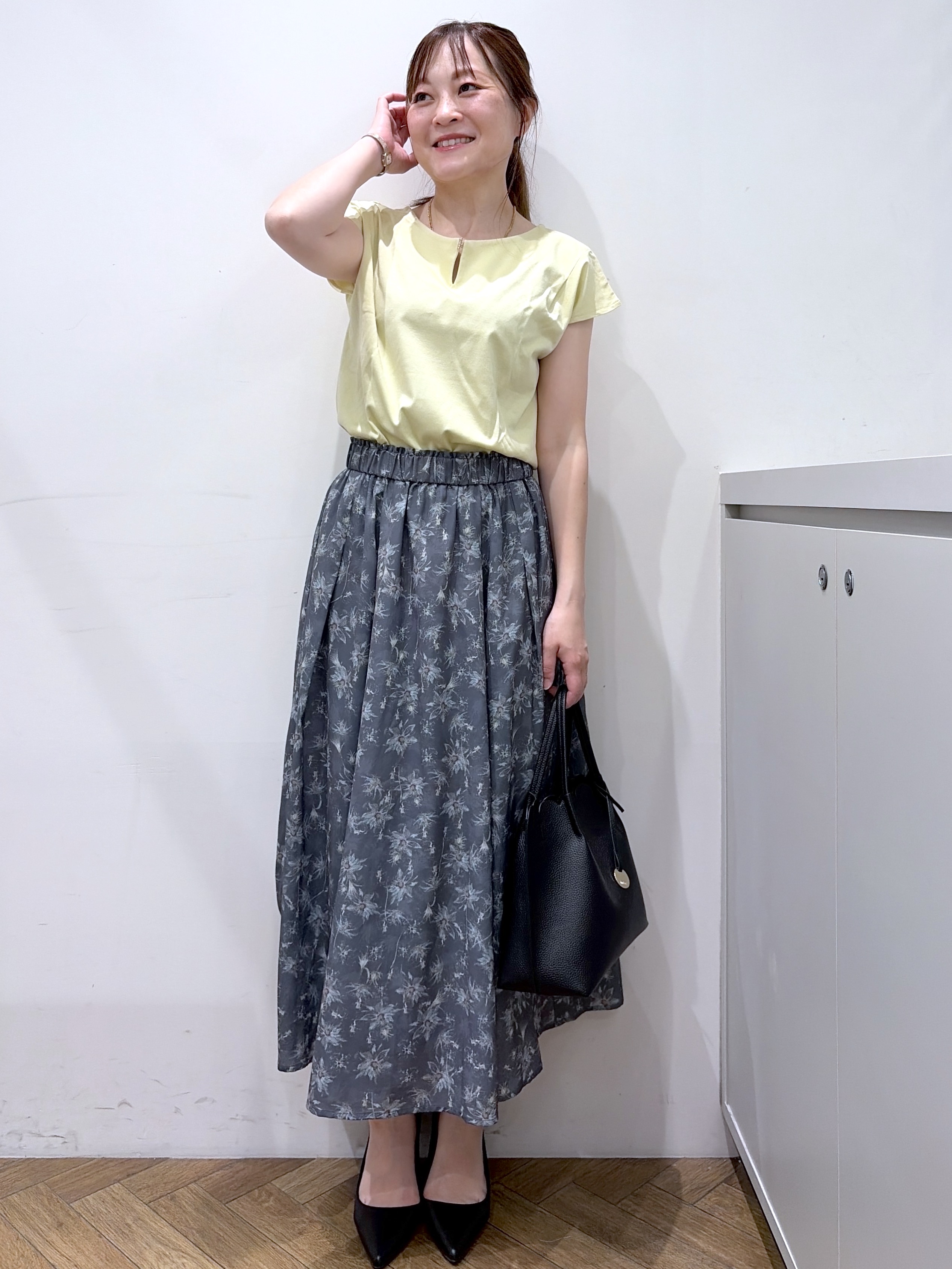 Junさんの「index｜【接触冷感】ビジューキーネックフレンチトップス《UVケア／洗濯機OK／XS～3L／8col》」を使ったコーディネート