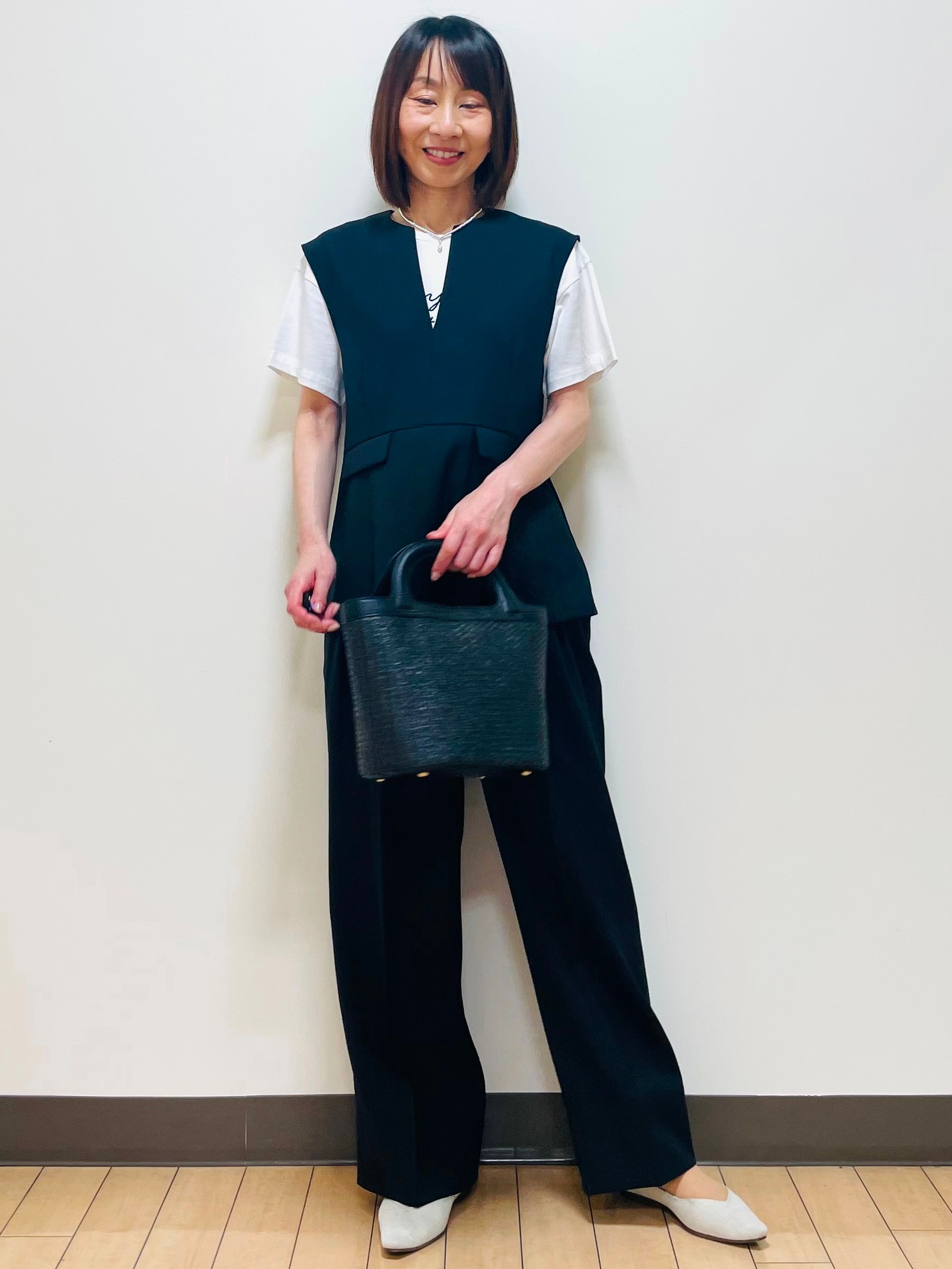 Riiさんの「Reflect｜【セットアップ可】リネンライクジレ」を使ったコーディネート