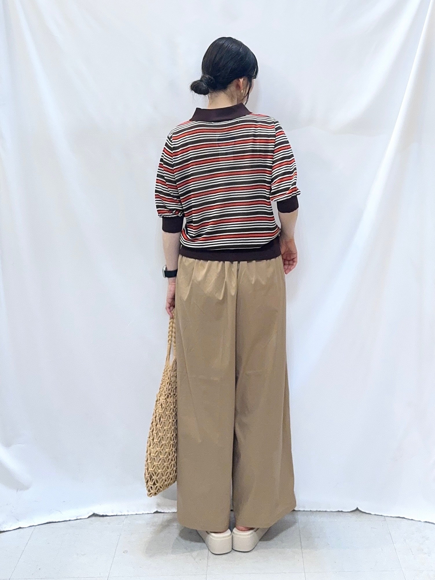 𝐇𝐢𝐫𝐨𝐦𝐢さんの「SHOO･LA･RUE｜【S-LL/洗濯機可】ほんのりシアーの襟付きニットカーディガン」を使ったコーディネート