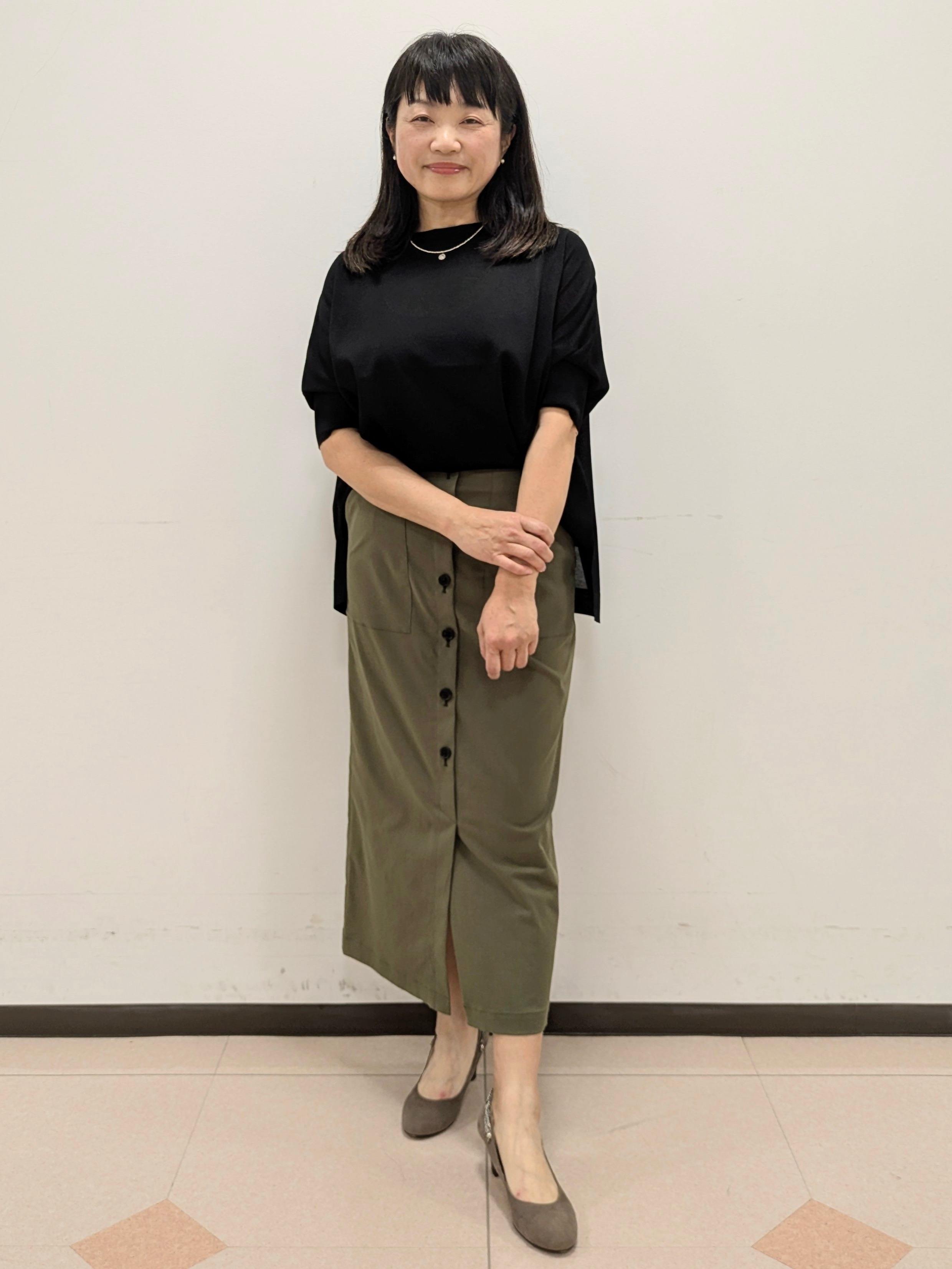 ともさんの「UNTITLED｜【アンサンブル可/洗える】シアーレーヨンニット」を使ったコーディネート