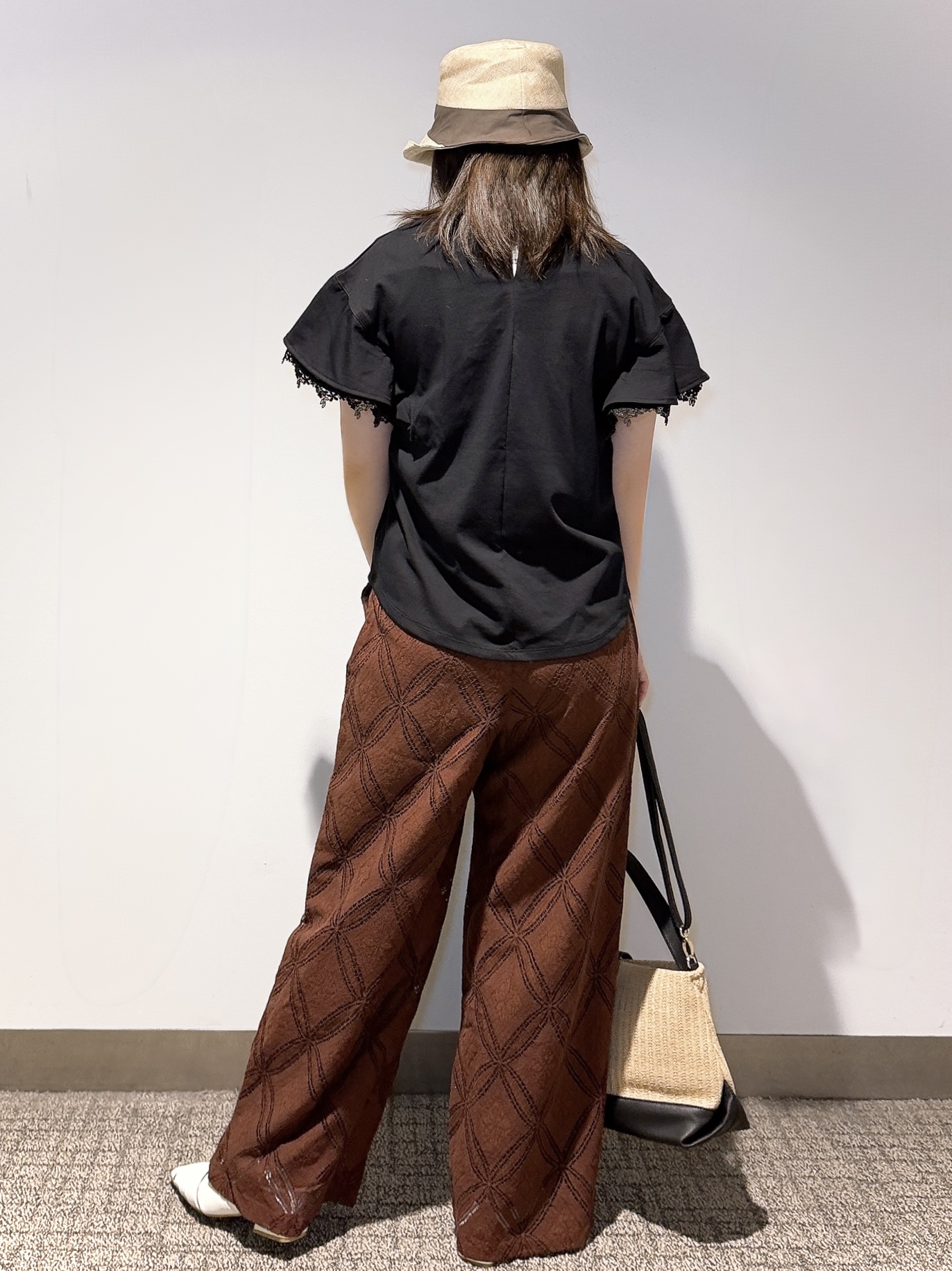 みーさんの「grove｜【二の腕カバー、UV】涼しく華やかに、レースレイヤードスリーブTシャツ」を使ったコーディネート