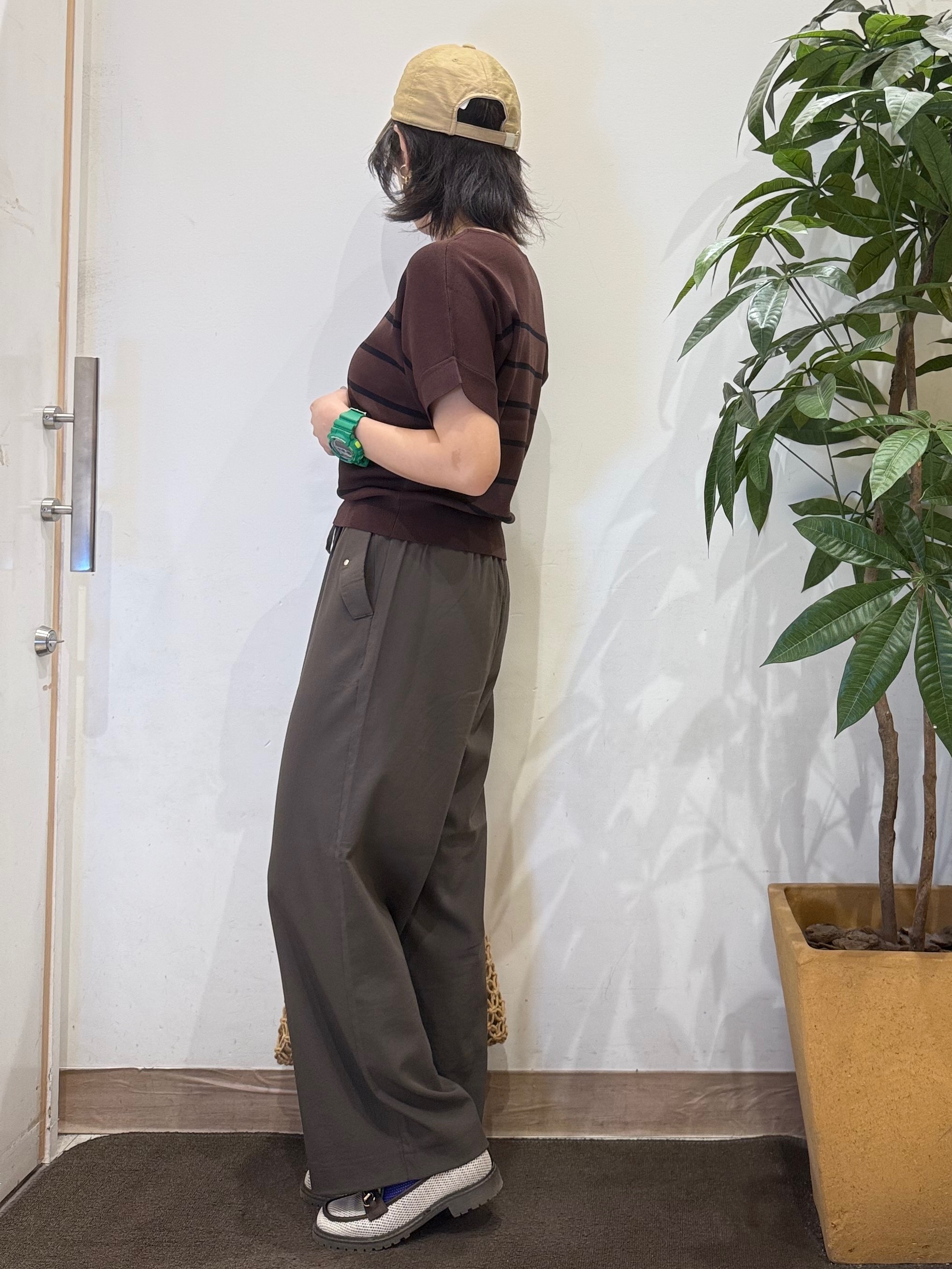 misakiさんの「SHOO･LA･RUE｜【毎日洗える/UV】二の腕隠れる さらっとドルマン半袖ニット」を使ったコーディネート