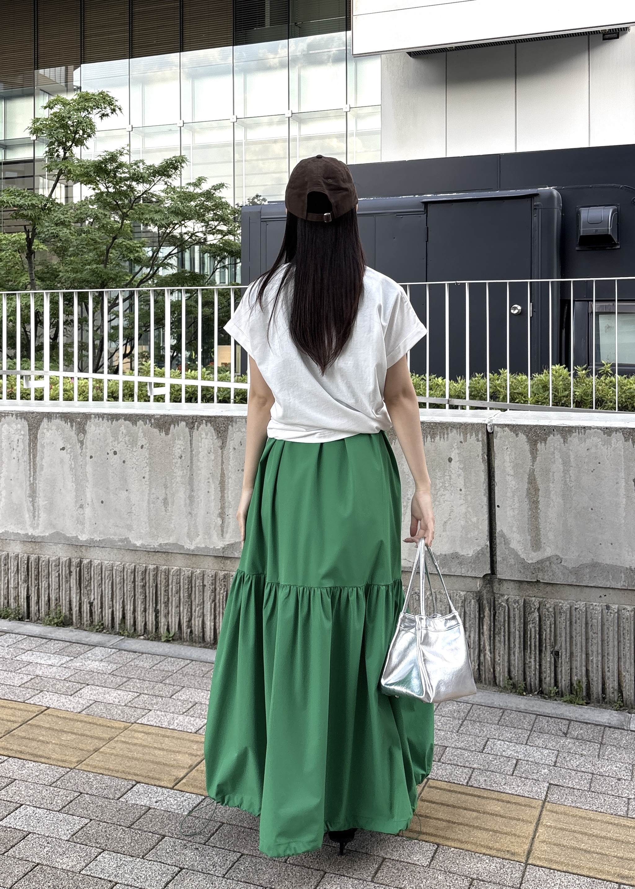 Renoさんの「INDIVI｜刺繍フレーズTシャツ【再入荷】」を使ったコーディネート