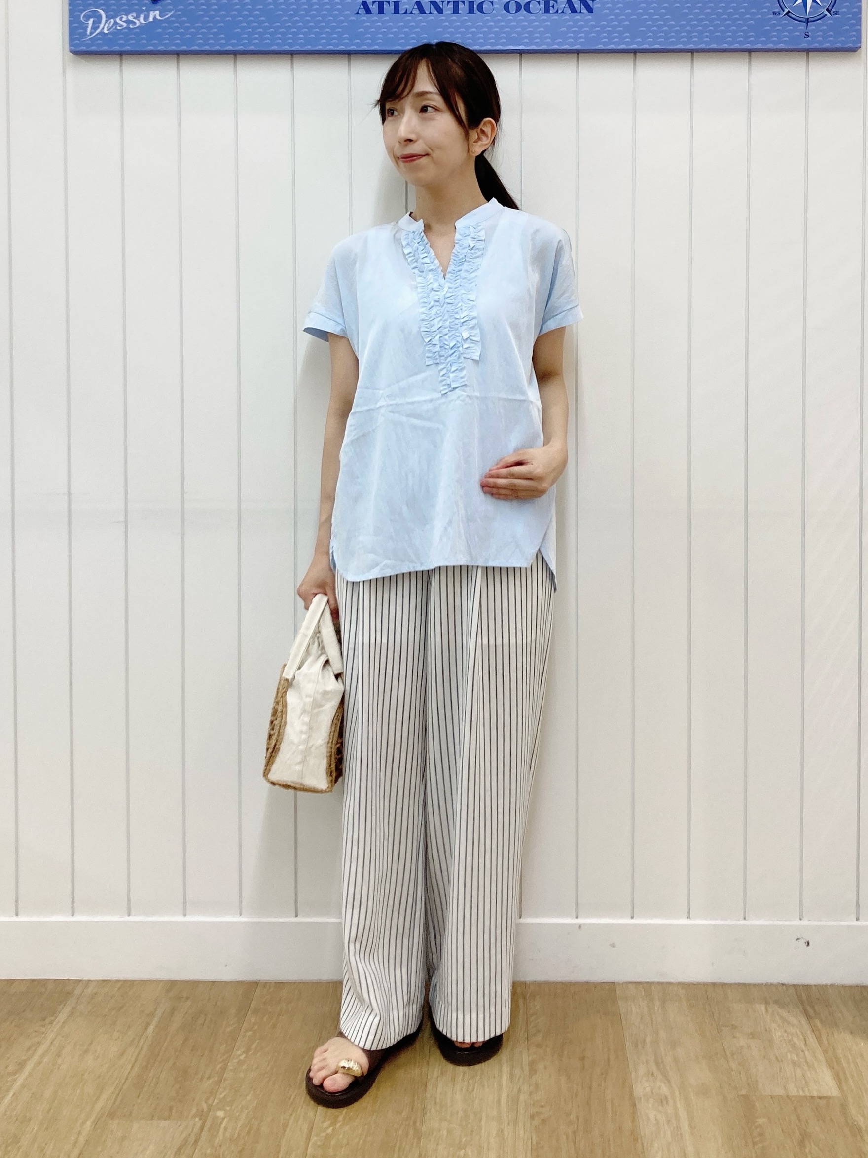 yoshiさんの「Dessin｜バンドカラーフロントフリルブラウス」を使ったコーディネート