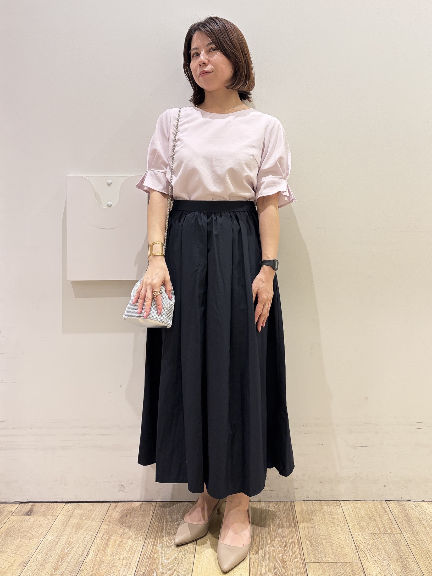 YUKOさんの「index｜【接触冷感／吸水速乾】タックパフスリーブブラウス《防シワ／洗濯機OK／XS～3L／8col》」を使ったコーディネート