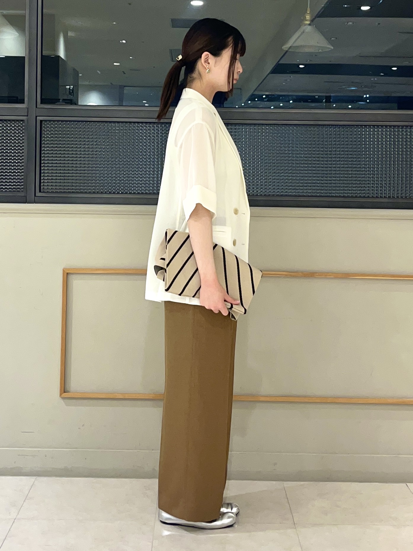kumiさんの「INDIVI｜【洗える／メッシュ素材／SETUP可能】半袖シアージャケット」を使ったコーディネート