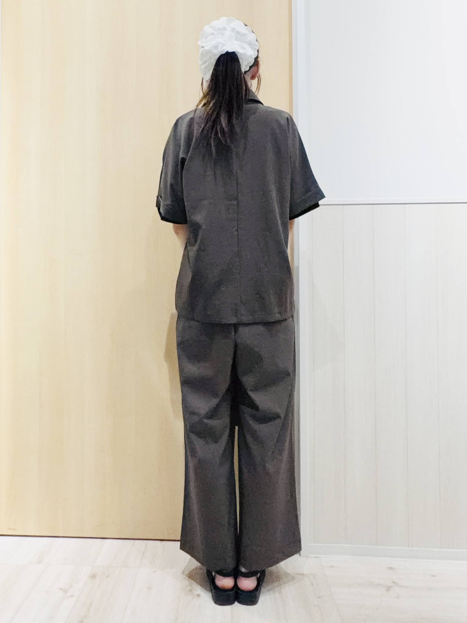 Naさんの「SHOO･LA･RUE｜【高レビュー/洗濯機可/セットアップ可】軽凛(かろりん) 半袖ジャケット」を使ったコーディネート