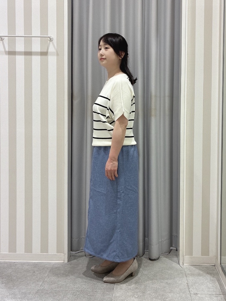vanseさんの「SHOO･LA･RUE｜【毎日洗える/UV】二の腕隠れる さらっとドルマン半袖ニット」を使ったコーディネート