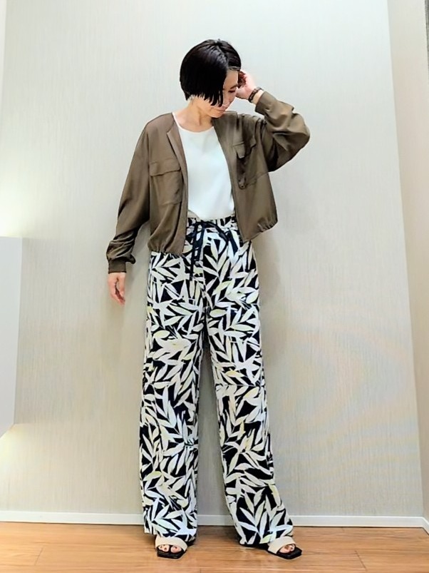 ミズタさんの「UNTITLED｜◆【洗える】シアーブルゾン」を使ったコーディネート