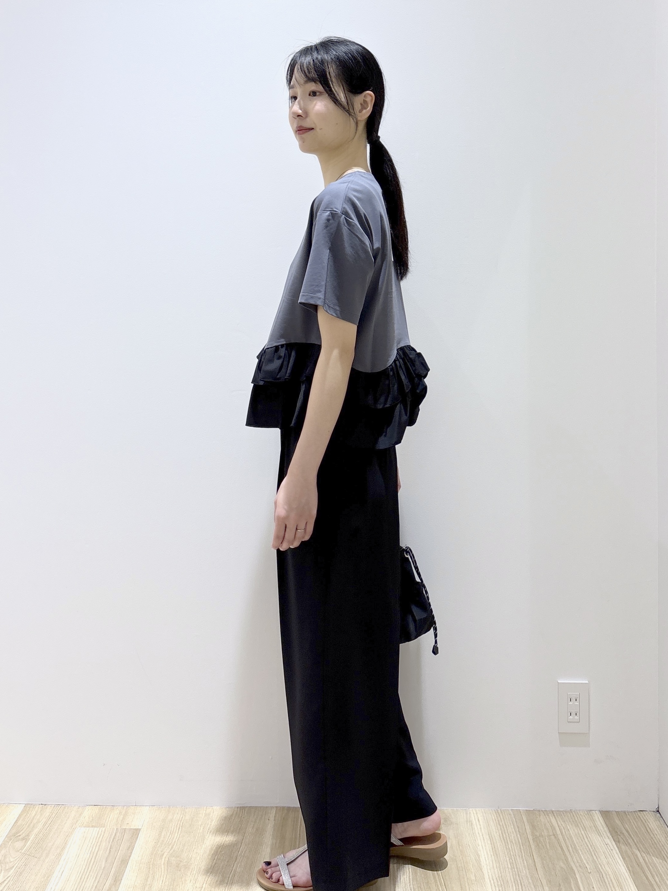 sachikoさんの「OPAQUE.CLIP｜裾フリルドッキングTシャツ【洗濯機OK】」を使ったコーディネート