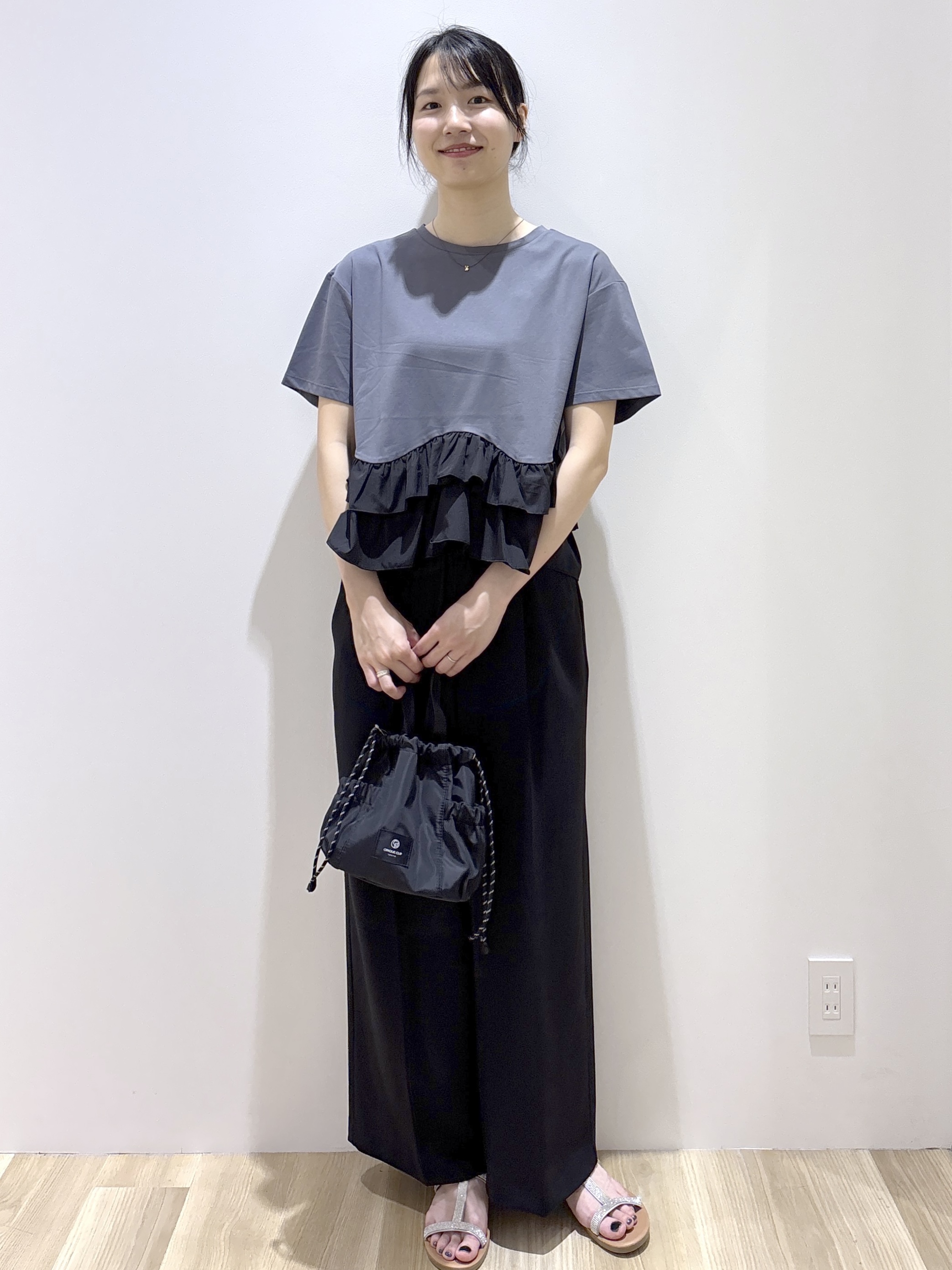 sachikoさんの「OPAQUE.CLIP｜裾フリルドッキングTシャツ【洗濯機OK】」を使ったコーディネート