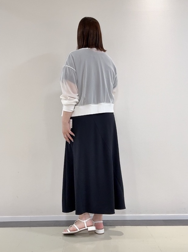 YUIさんの「UNTITLED｜【7色展開/ゆったり/ショート丈】シアートリコットカーディガン」を使ったコーディネート