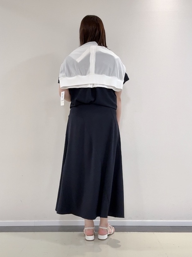 YUIさんの「UNTITLED｜【7色展開/ゆったり/ショート丈】シアートリコットカーディガン」を使ったコーディネート