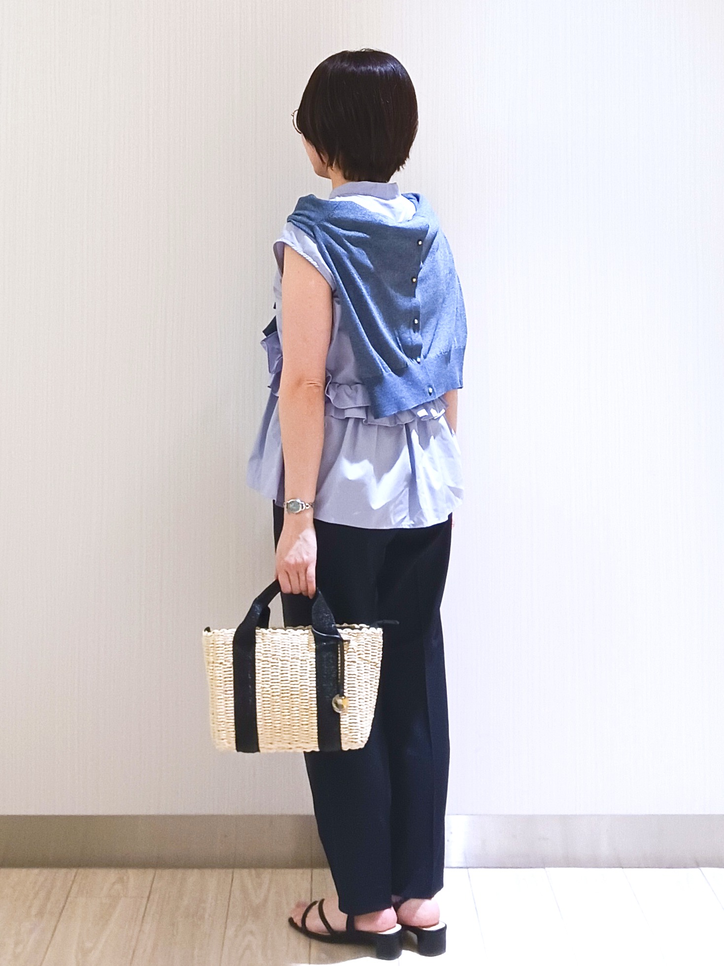 KaHoさんの「index｜フリルペプラムフレンチブラウス【洗濯機OK】」を使ったコーディネート