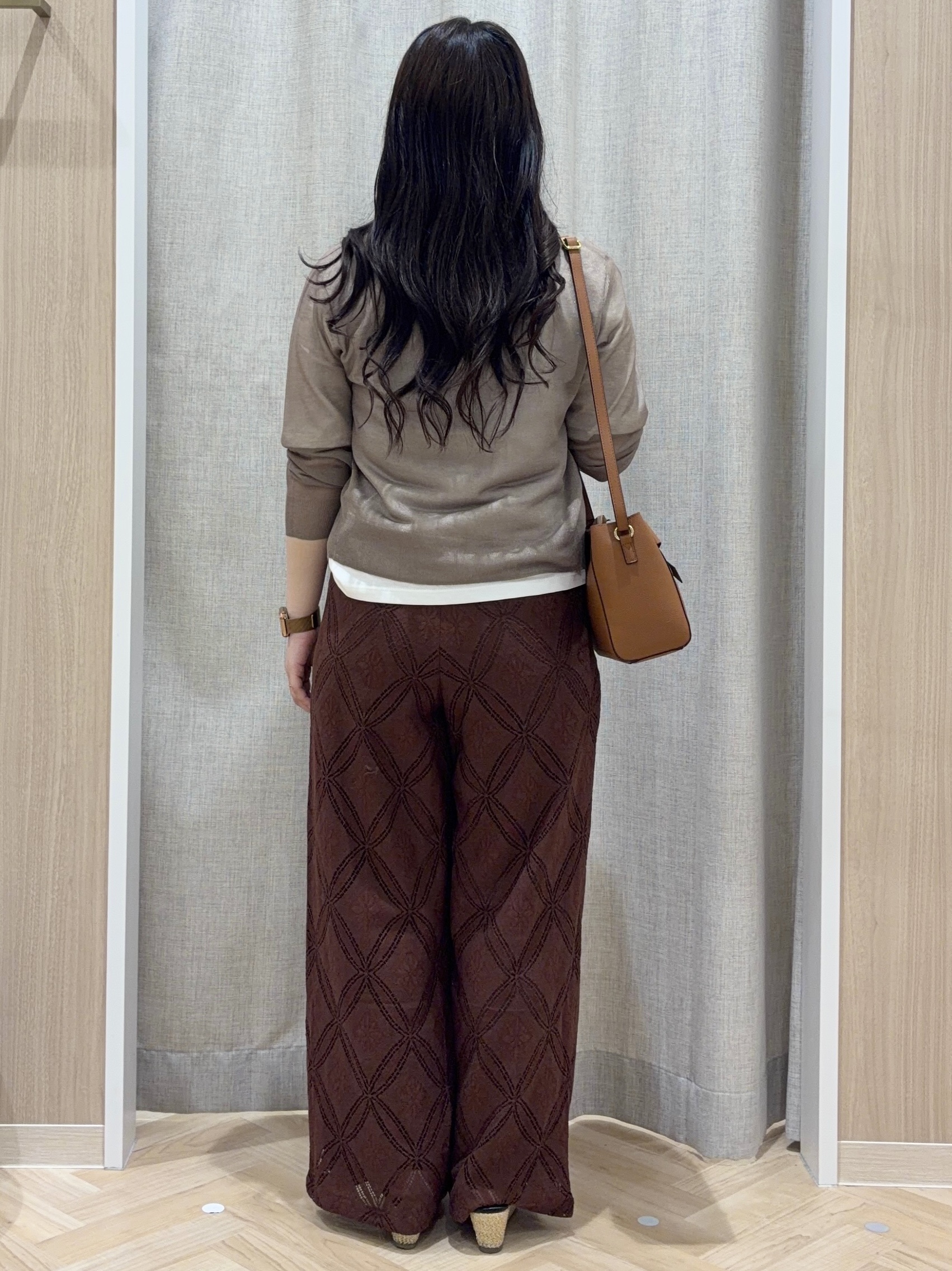 minamiさんの「grove｜高評価！【洗える/名品】大人の透け感、シアーカーディガン」を使ったコーディネート