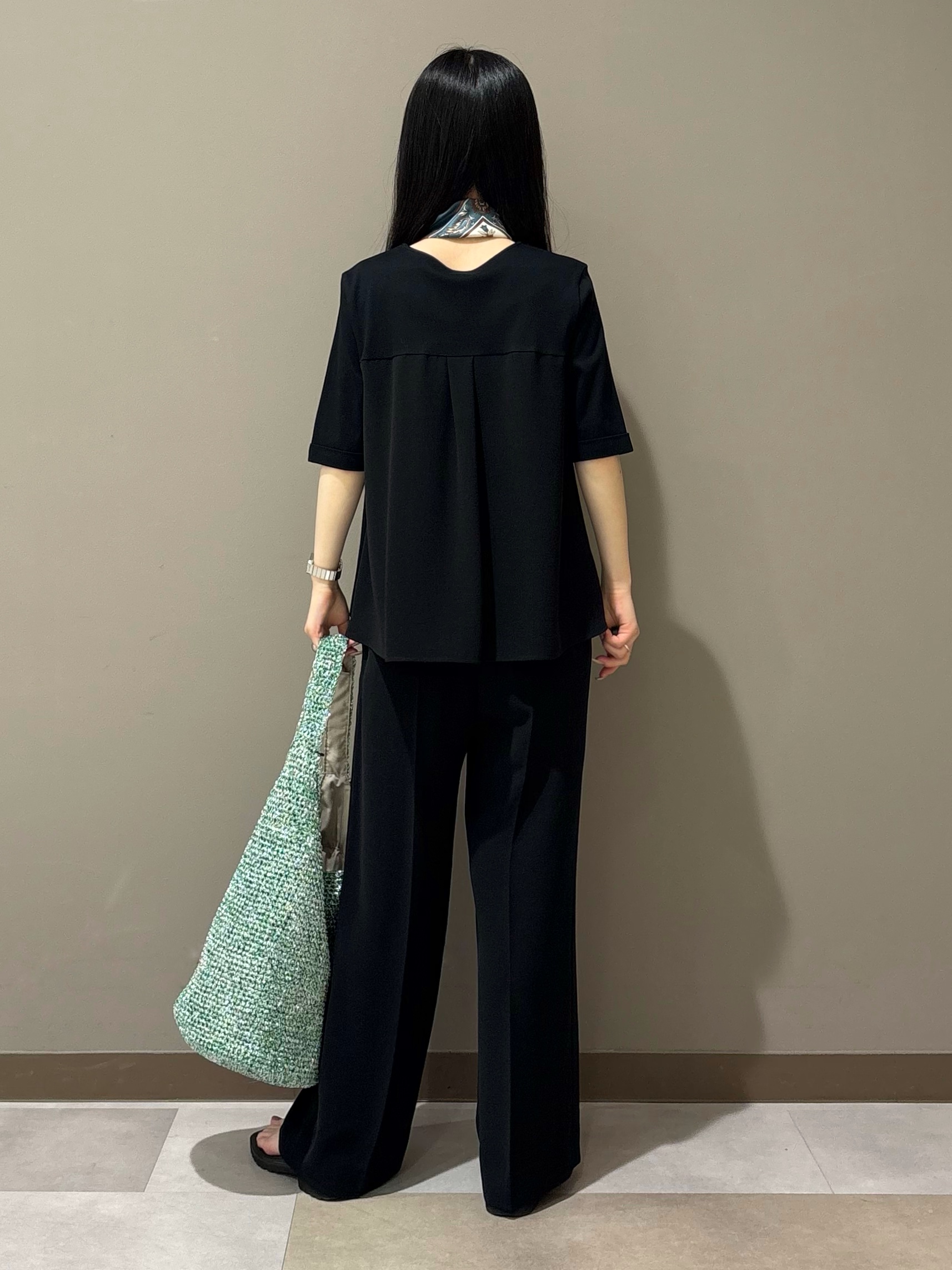 KEIKOさんの「INDIVI｜【着る日傘／SETUP可能】ビスチェレイヤード風トップス」を使ったコーディネート