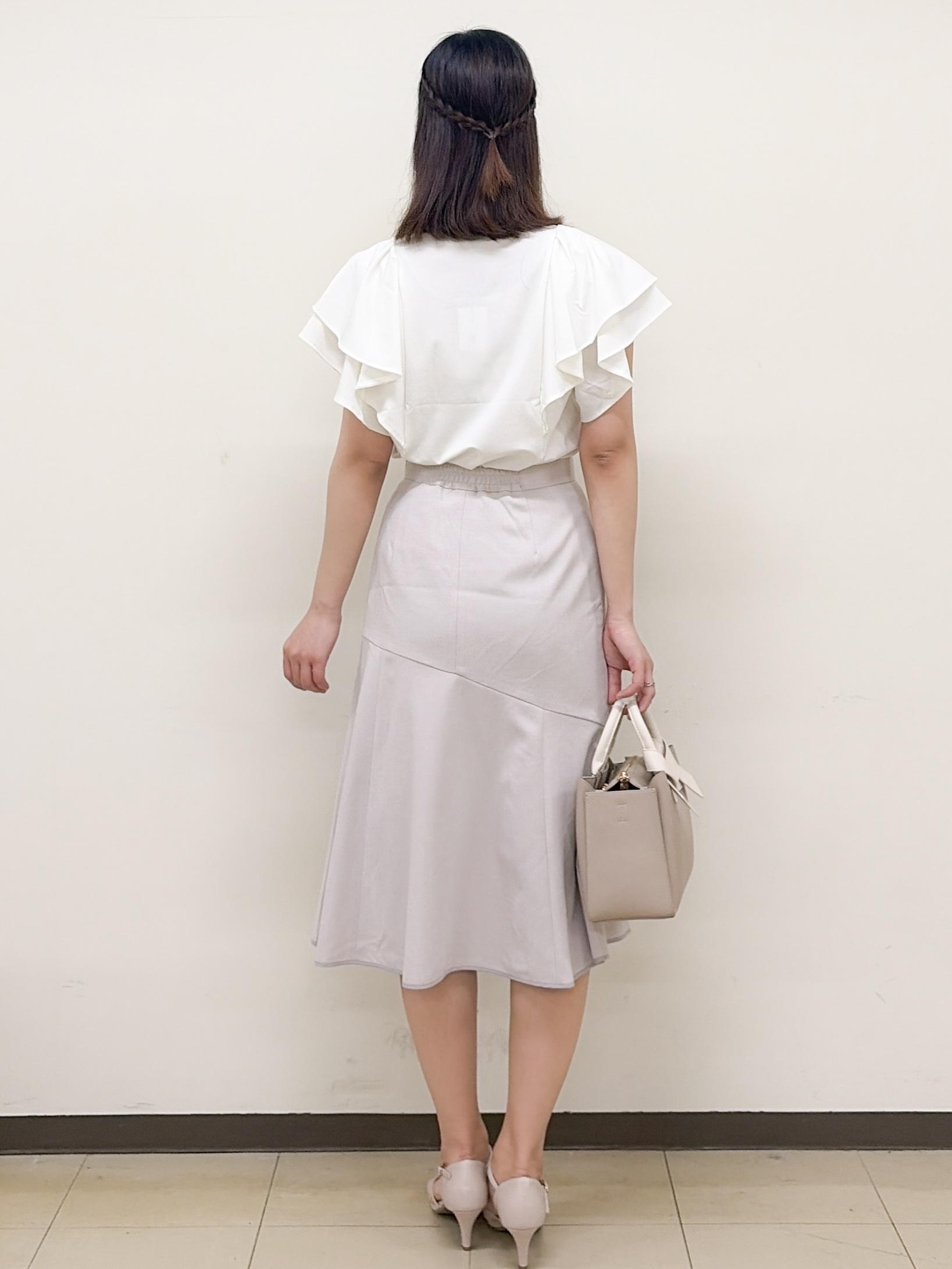 yurinaさんの「index｜【接触冷感】ダブルフレアキーネックトップス《UVケア／洗濯機OK》」を使ったコーディネート
