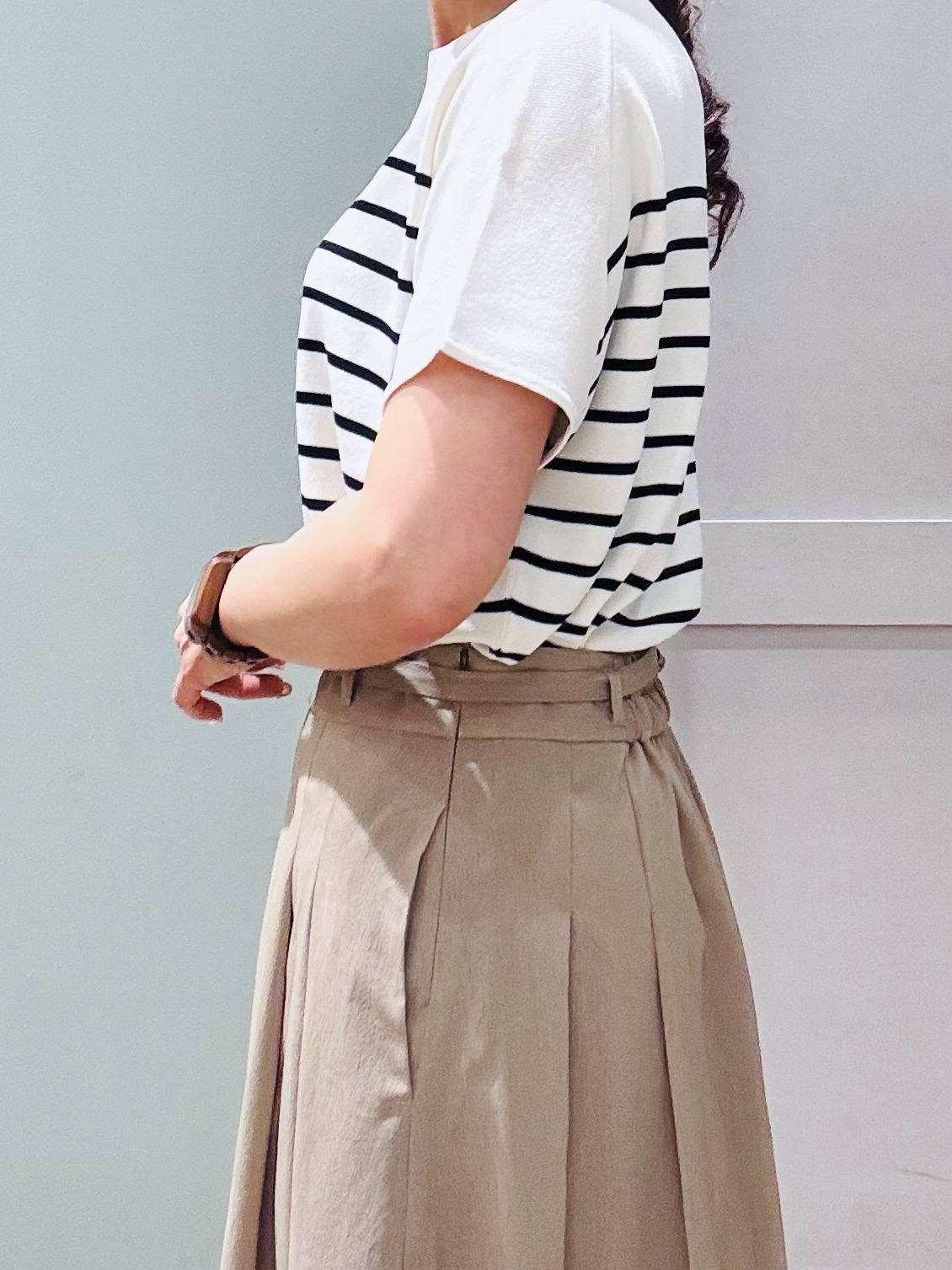 Komi☆さんの「grove｜【シリーズ累計36万枚！名品ニット】やわらかドライタッチ ドルマンニット」を使ったコーディネート