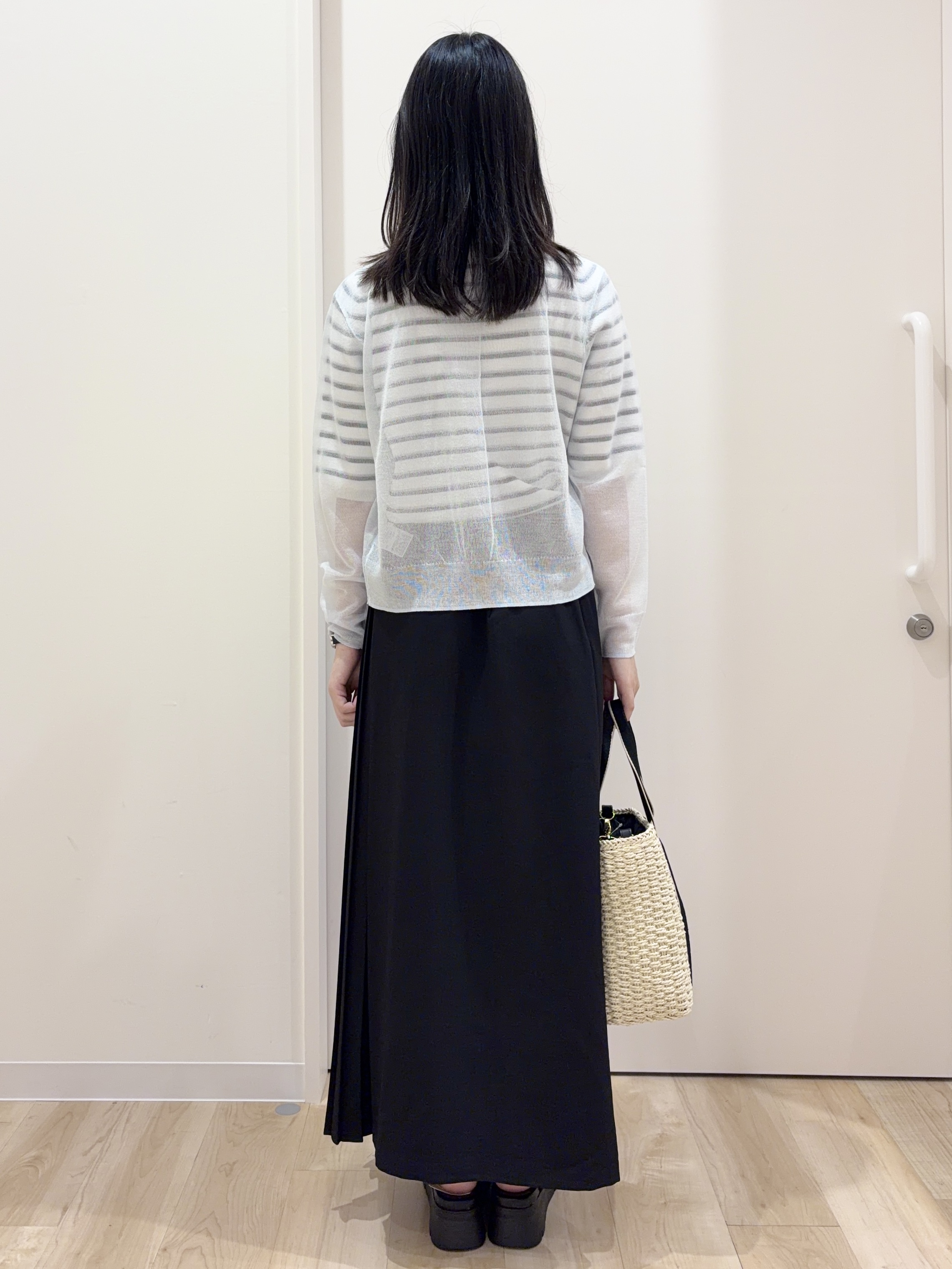 ayaneさんの「grove｜高評価！【洗える/名品】大人の透け感、シアーカーディガン」を使ったコーディネート