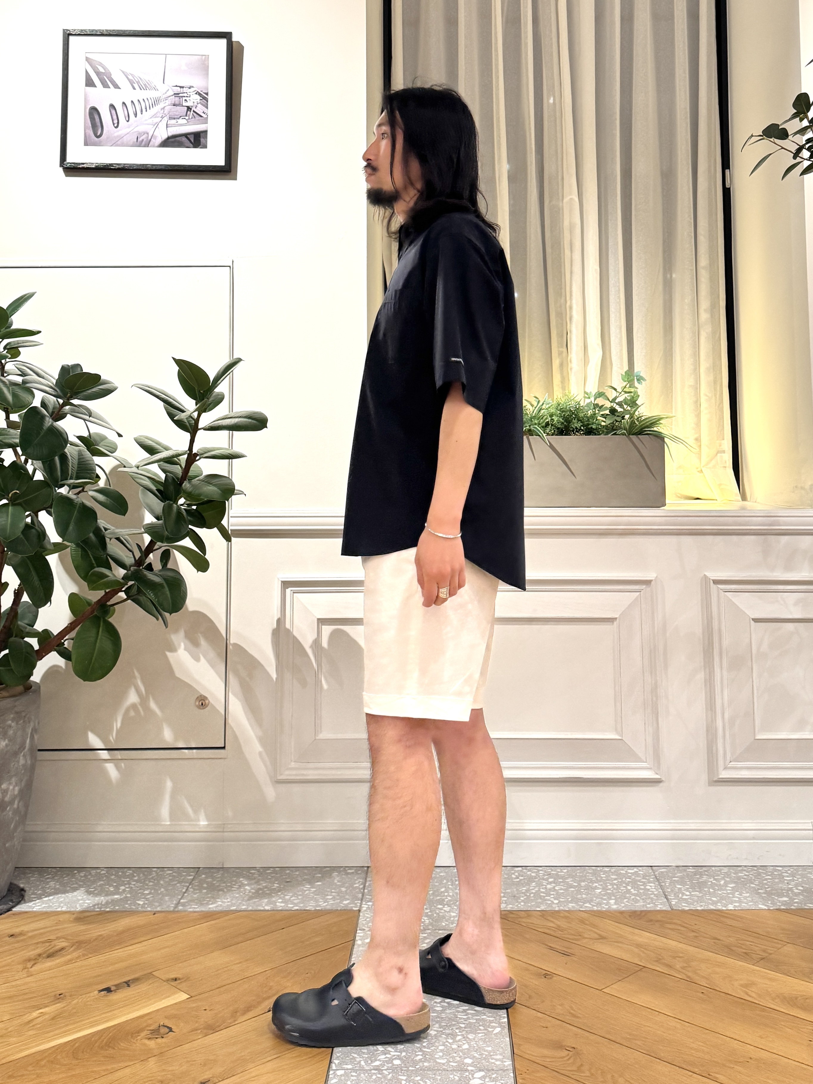 kawarataniさんの「DRESSTERIOR｜◆イージーケア プルオーバーシャツ」を使ったコーディネート
