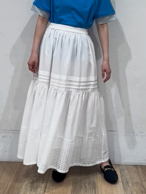 山さんさんの「grove｜【二の腕カバー/UVカット】袖口シアースクエアネックTシャツ」を使ったコーディネート