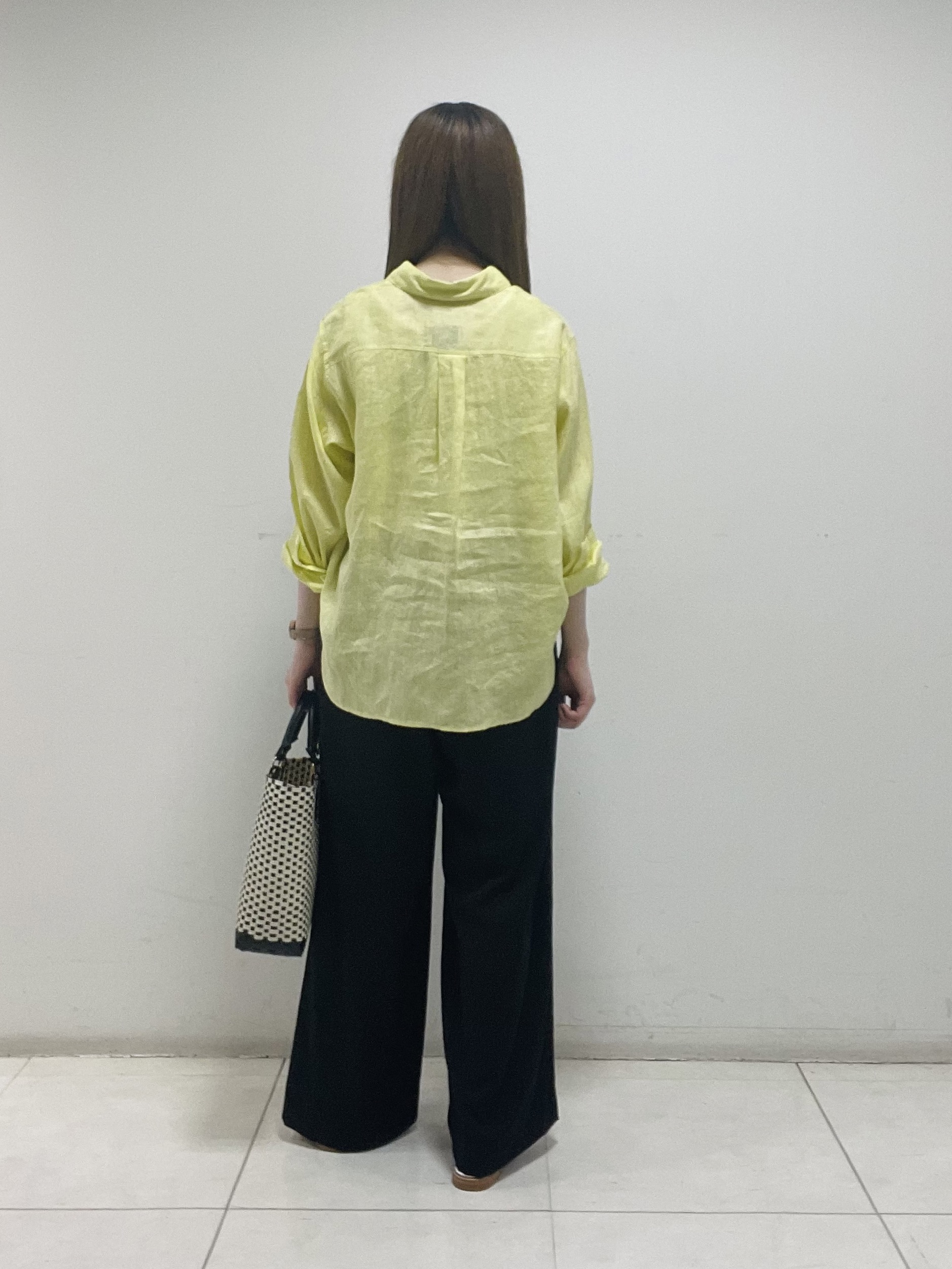 mさんの「INDIVI｜【接触冷感／2WAY】カシュクールリネンシャツ」を使ったコーディネート