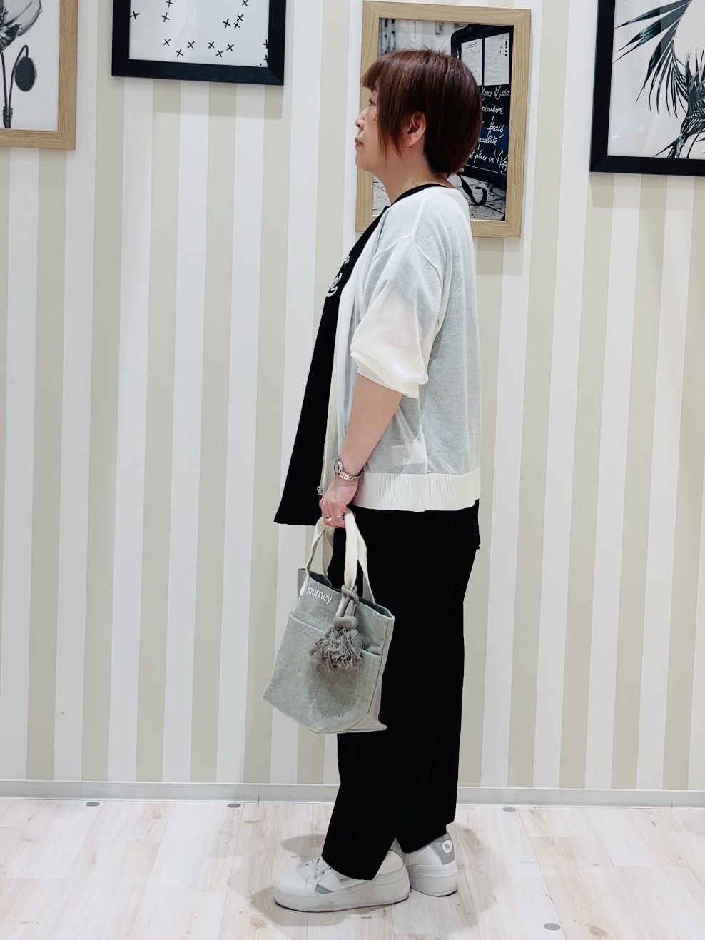 ma_miさんの「SHOO･LA･RUE｜【洗濯機可/S-LL】程よいVネックですっきり魅せる ジップアップ 7分袖シアーカーディガン」を使ったコーディネート