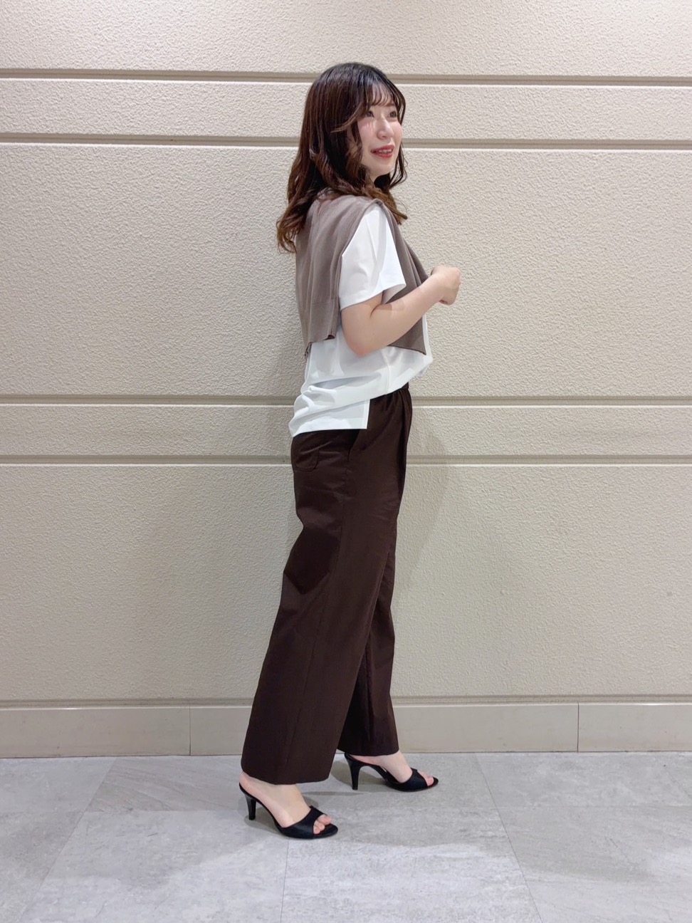 ユナさんの「UNTITLED｜【ロゴ/プリント】グラフィックTシャツ」を使ったコーディネート