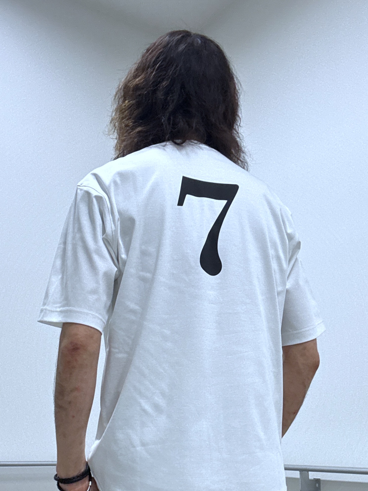 おーのさんの「TAKEO KIKUCHI｜【BOWLER HAT LABEL】ビリケンさんプリント 半袖シャツ」を使ったコーディネート