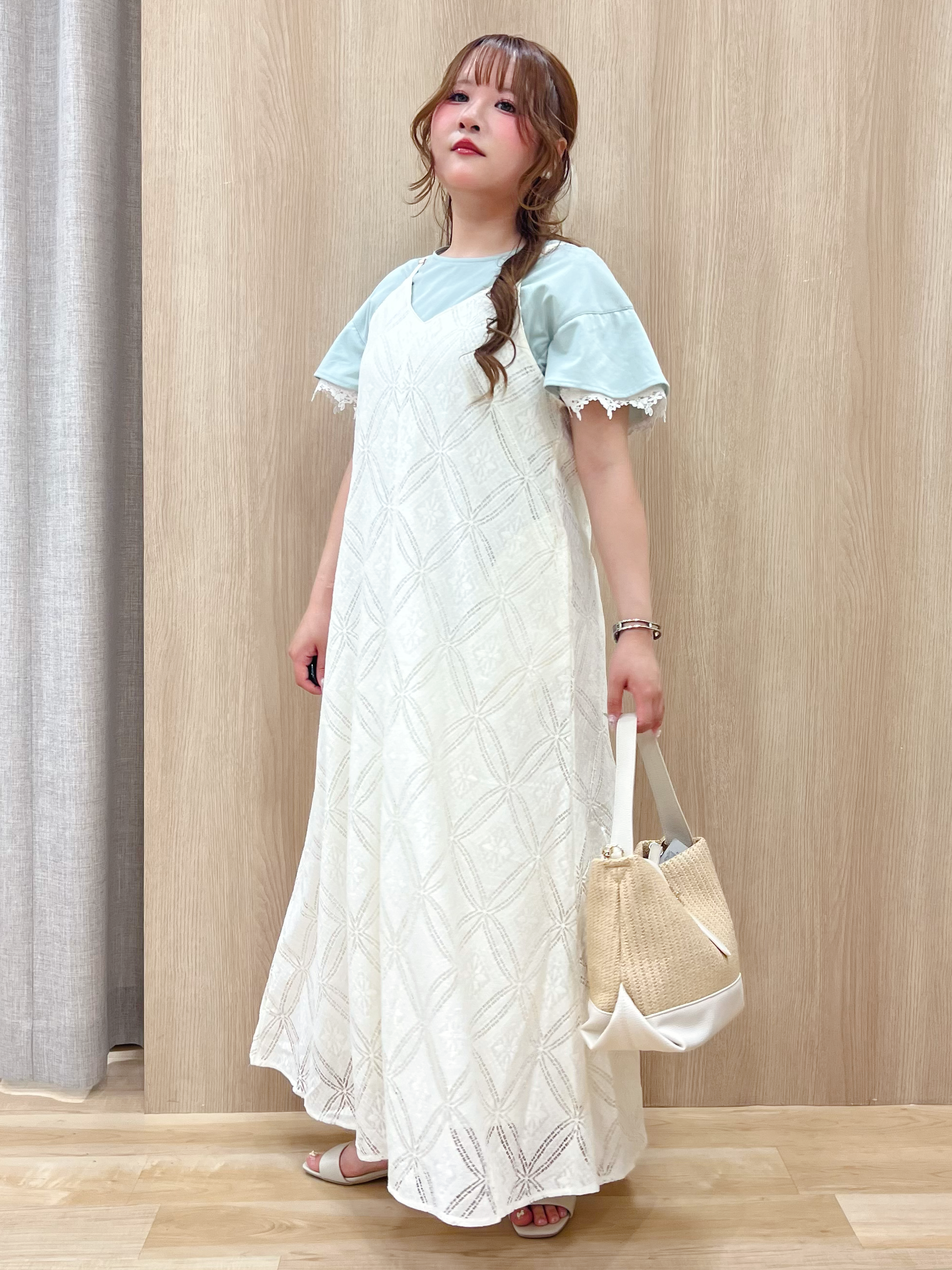 みことさんの「grove｜【二の腕カバー、UV】涼しく華やかに、レースレイヤードスリーブTシャツ」を使ったコーディネート
